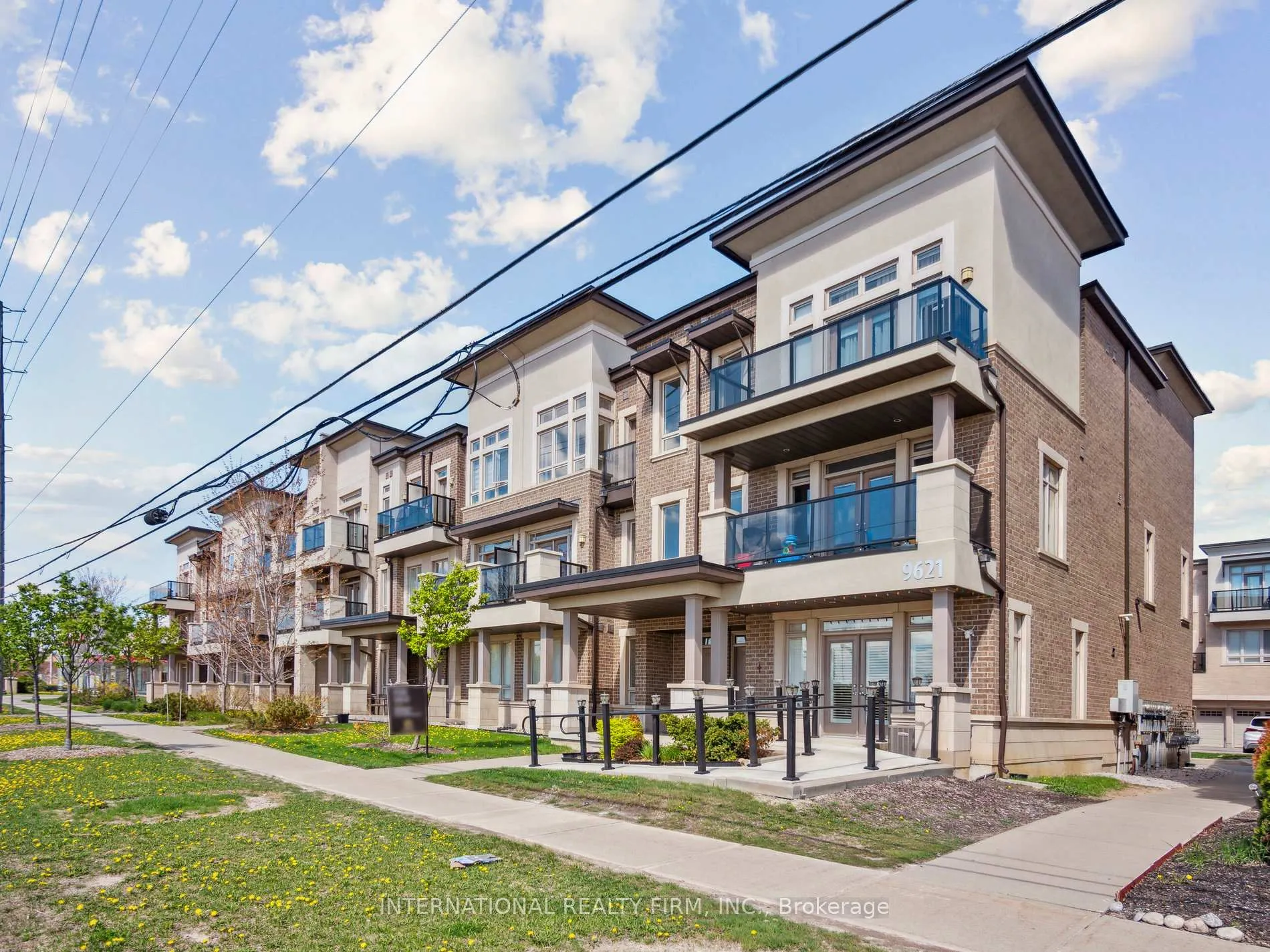 Photo 1 of Unit 14, 9621 Jane Street, Vaughan, Maple — HOMEH