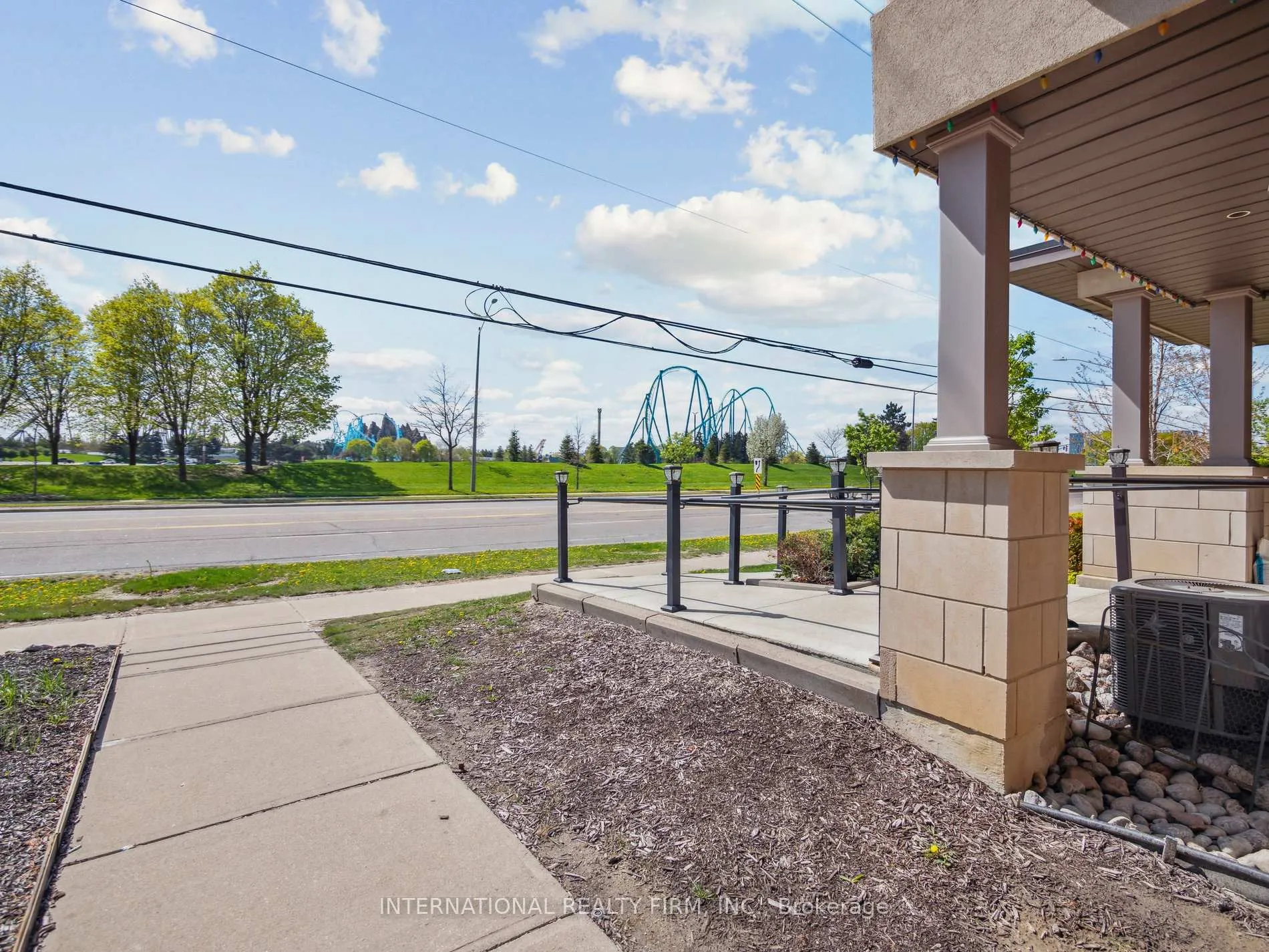 Photo 2 of Unit 14, 9621 Jane Street, Vaughan, Maple — HOMEH