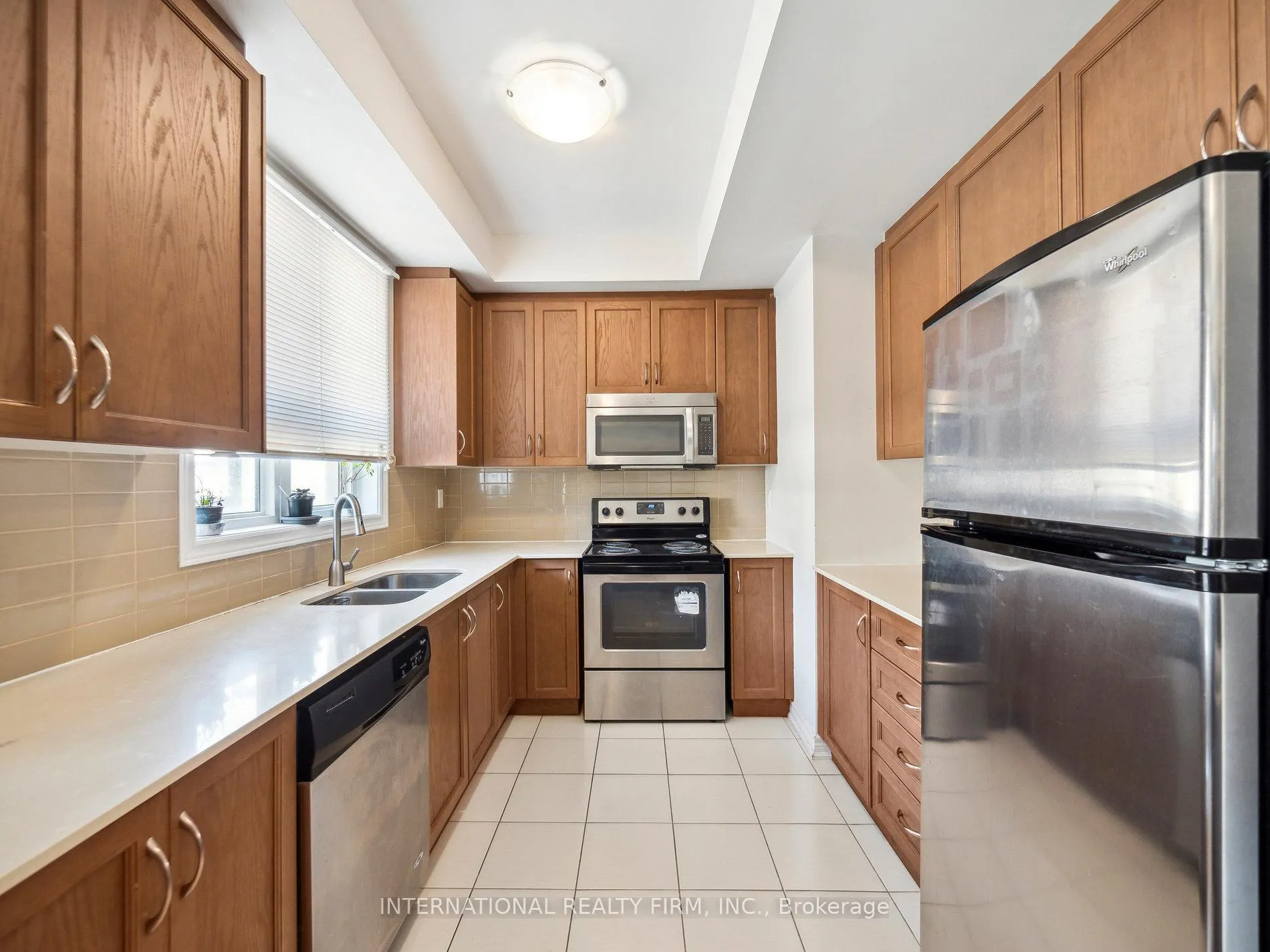 Photo 8 of Unit 14, 9621 Jane Street, Vaughan, Maple — HOMEH