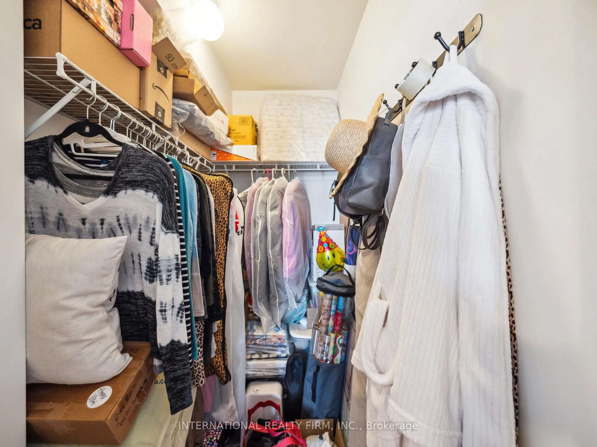 Photo 15 of Unit 14, 9621 Jane Street, Vaughan, Maple — HOMEH
