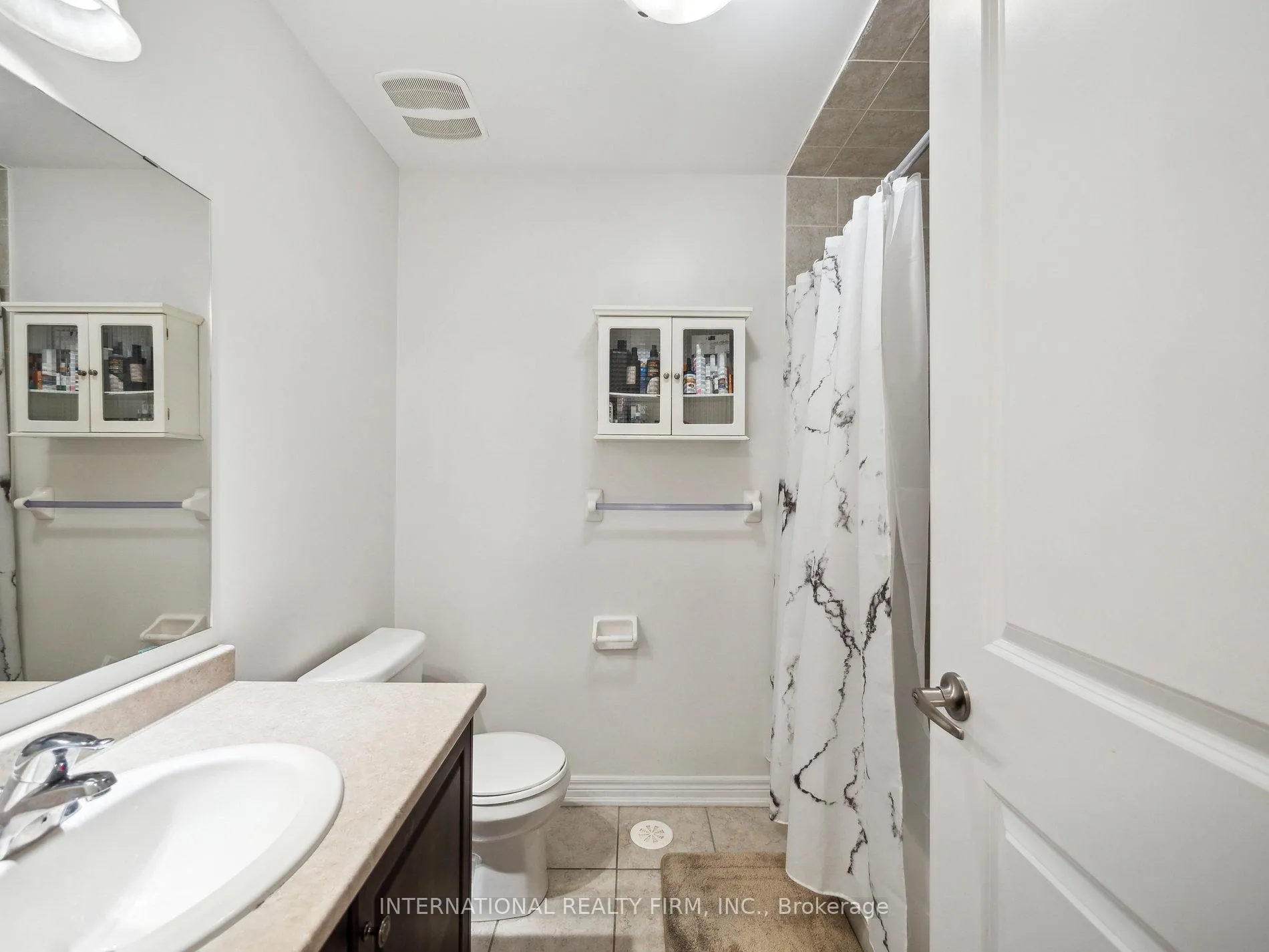 Photo 18 of Unit 14, 9621 Jane Street, Vaughan, Maple — HOMEH