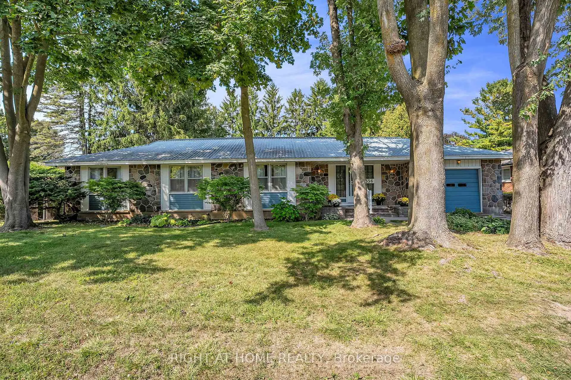 Photo 2 of 356 Conlin Road E, Oshawa, Kedron — HOMEH