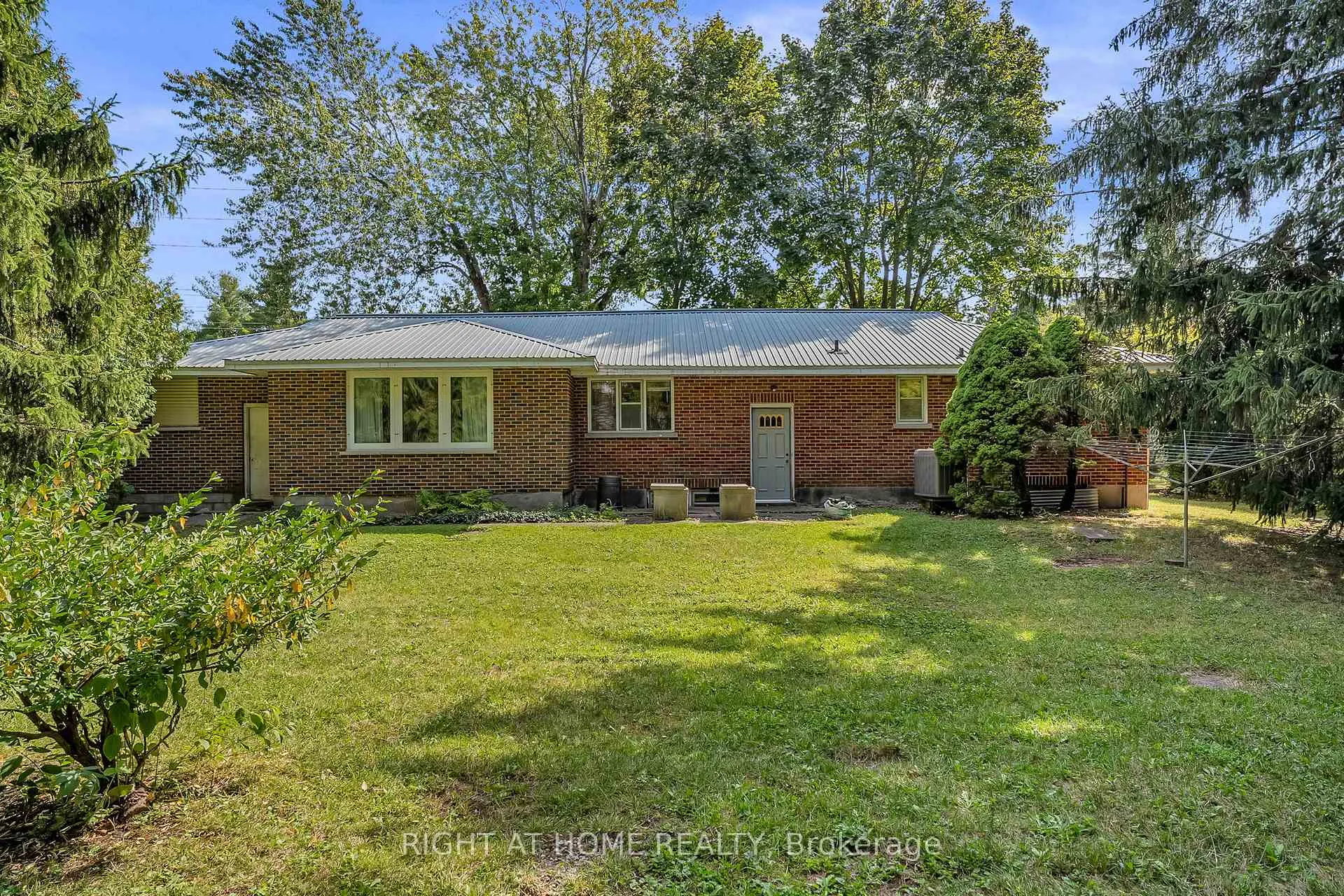Photo 5 of 356 Conlin Road E, Oshawa, Kedron — HOMEH