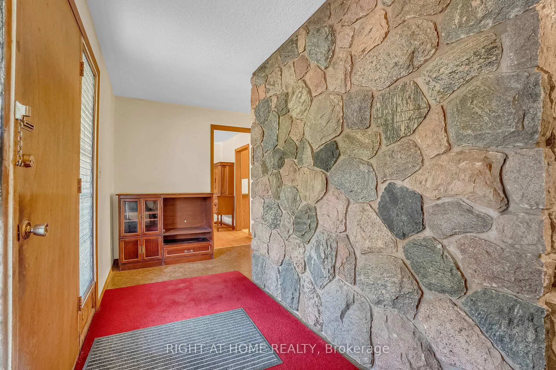 Photo 9 of 356 Conlin Road E, Oshawa, Kedron — HOMEH