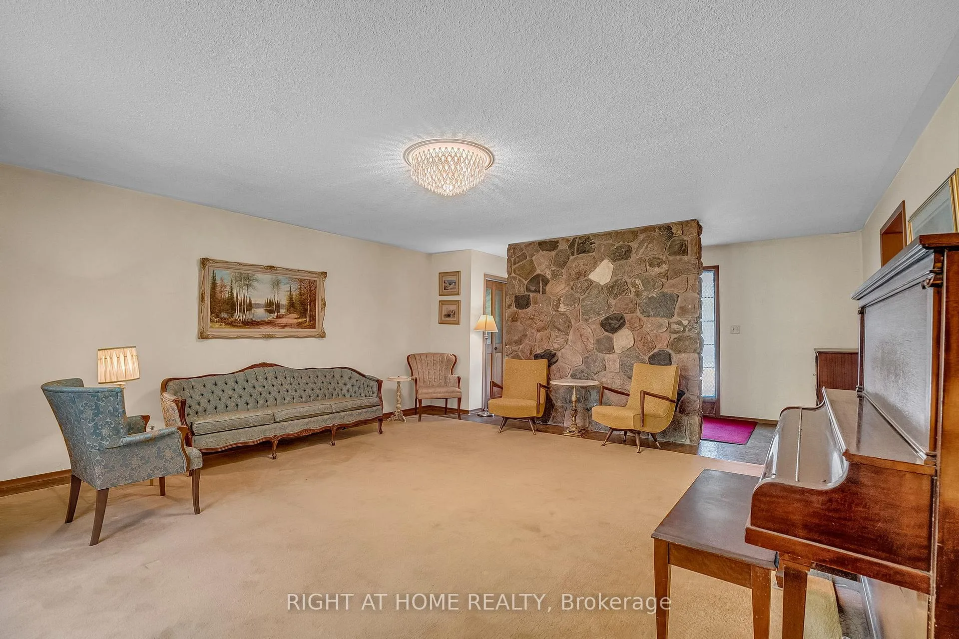 Photo 10 of 356 Conlin Road E, Oshawa, Kedron — HOMEH