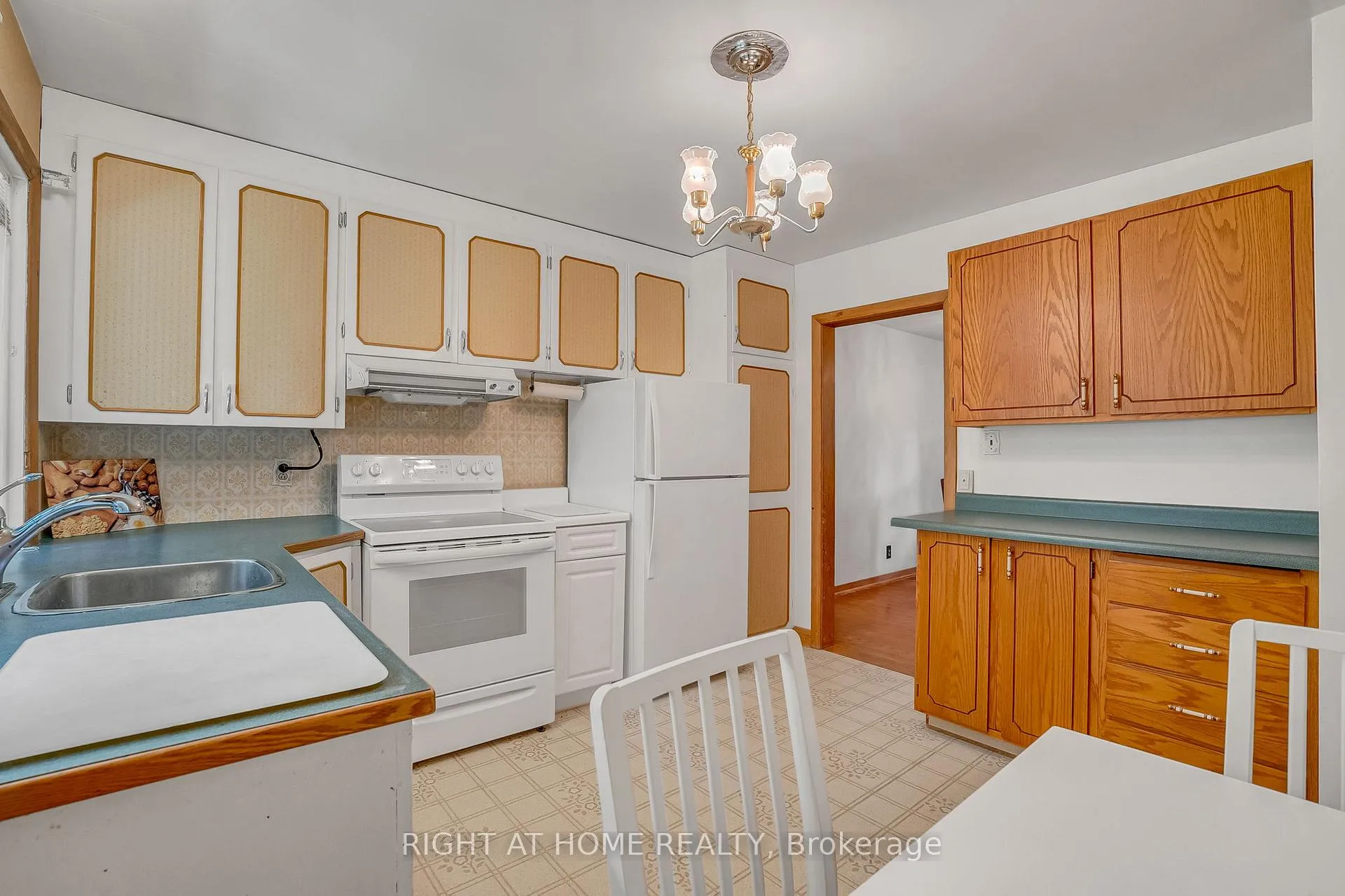 Photo 14 of 356 Conlin Road E, Oshawa, Kedron — HOMEH