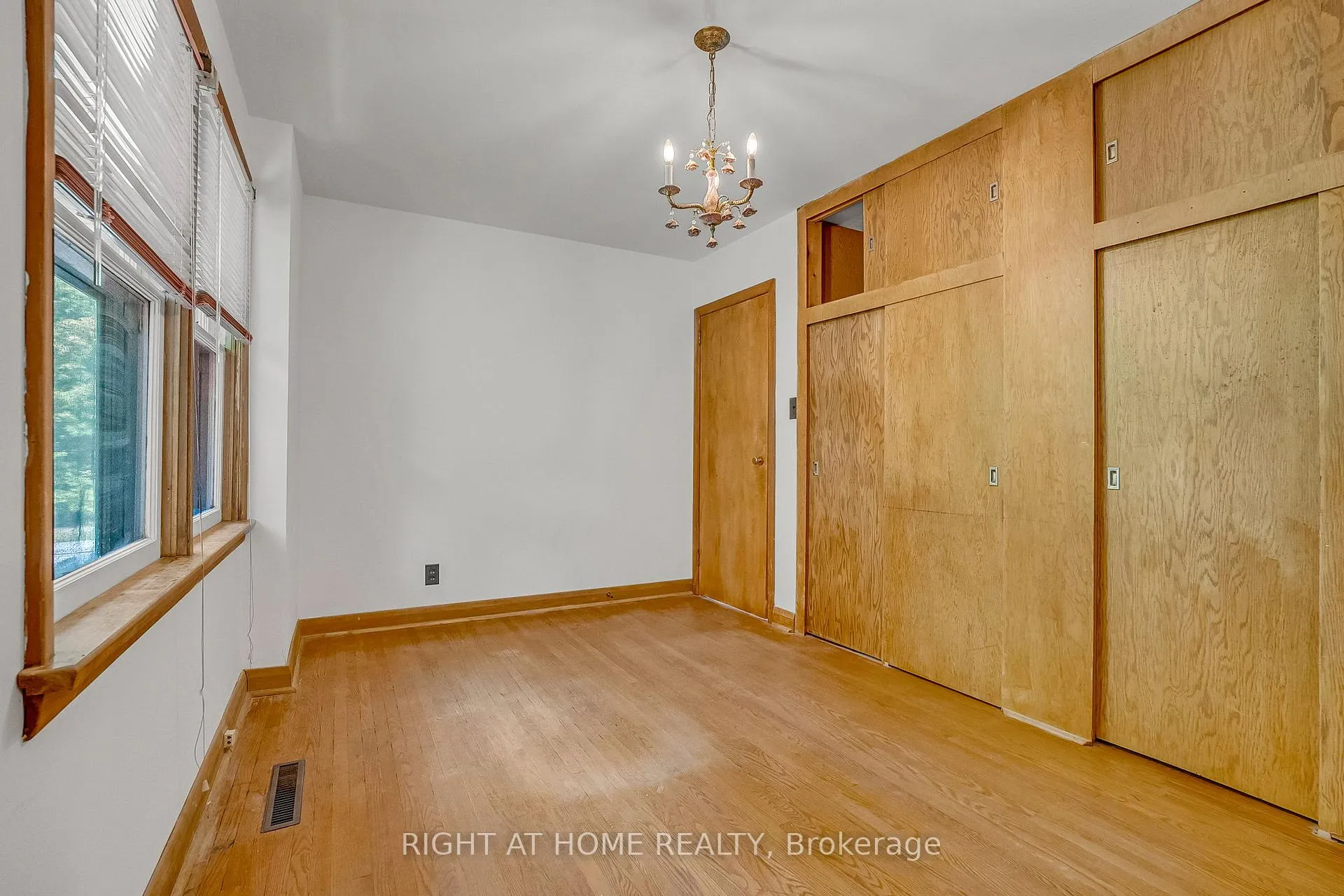 Photo 21 of 356 Conlin Road E, Oshawa, Kedron — HOMEH