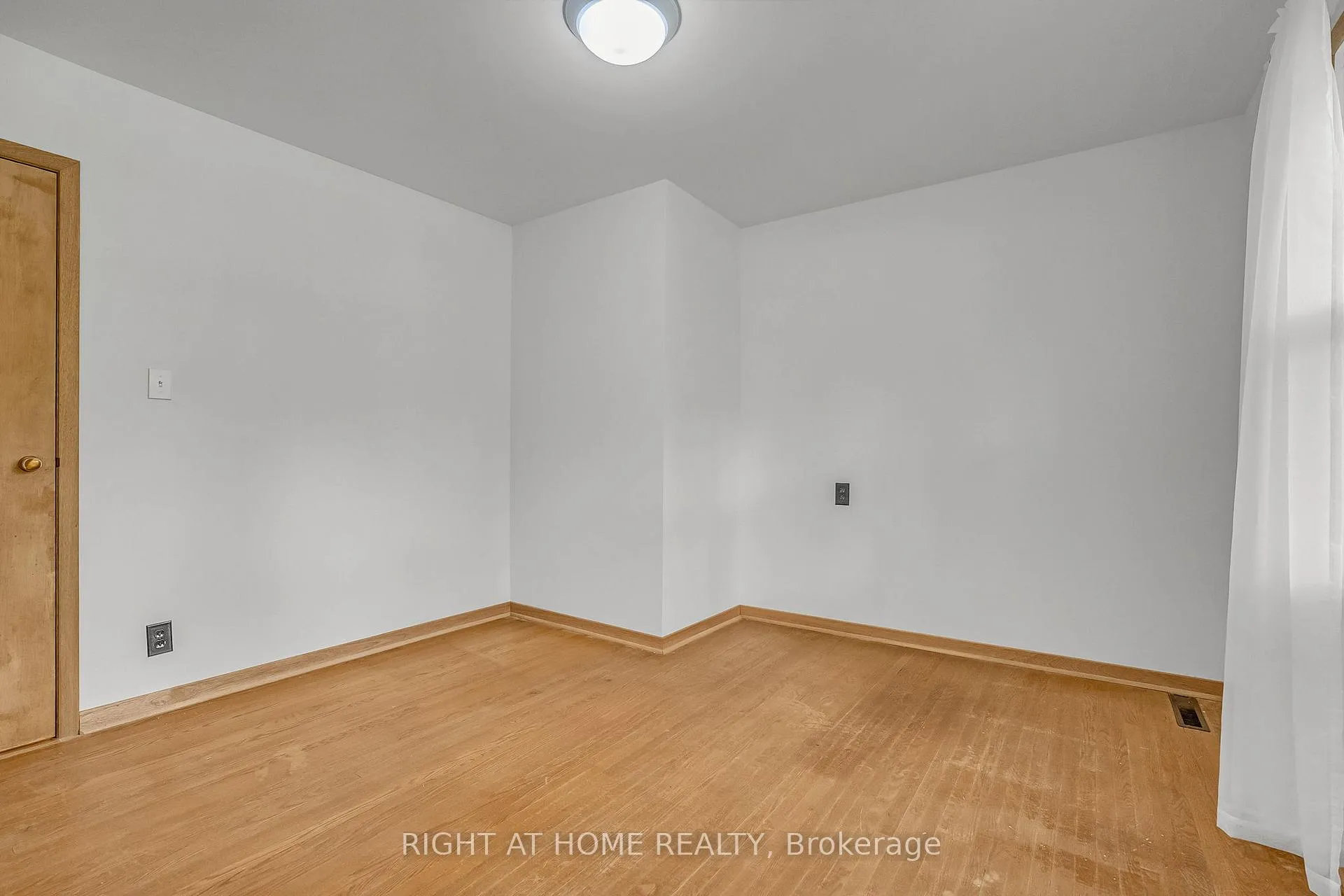 Photo 25 of 356 Conlin Road E, Oshawa, Kedron — HOMEH