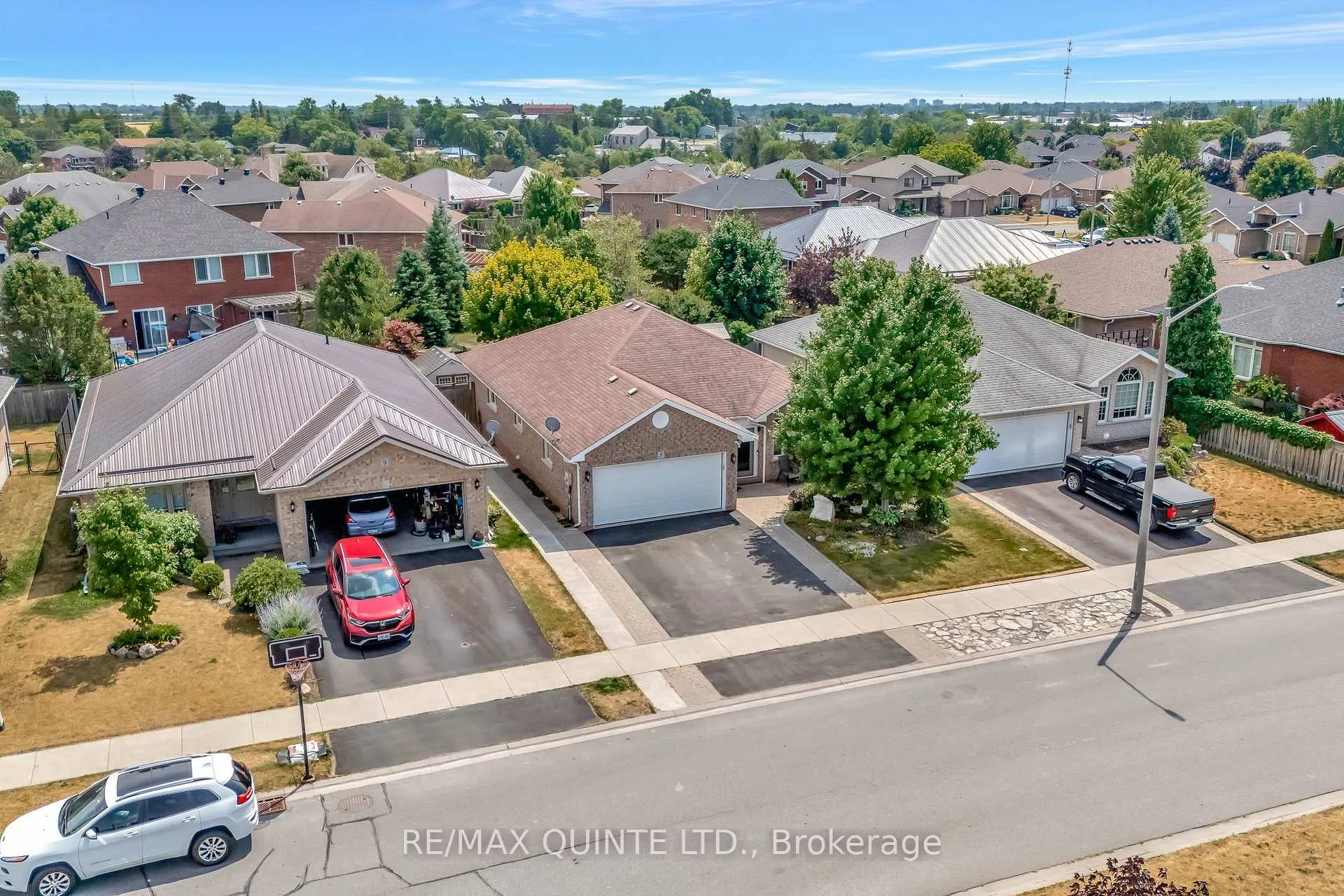 Photo 1 of 7 Chestnut Drive, Belleville, Belleville Ward — HOMEH