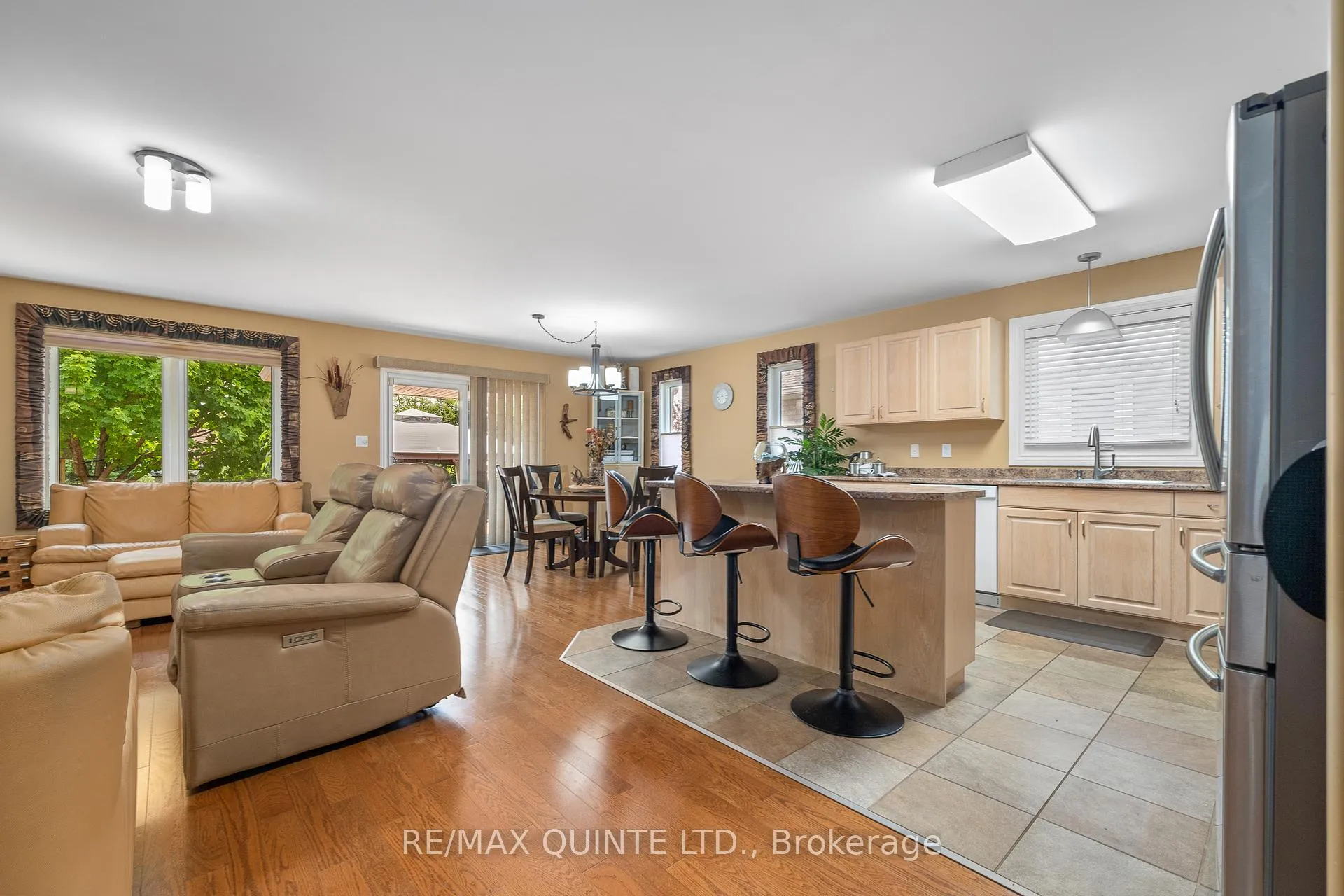 Photo 11 of 7 Chestnut Drive, Belleville, Belleville Ward — HOMEH
