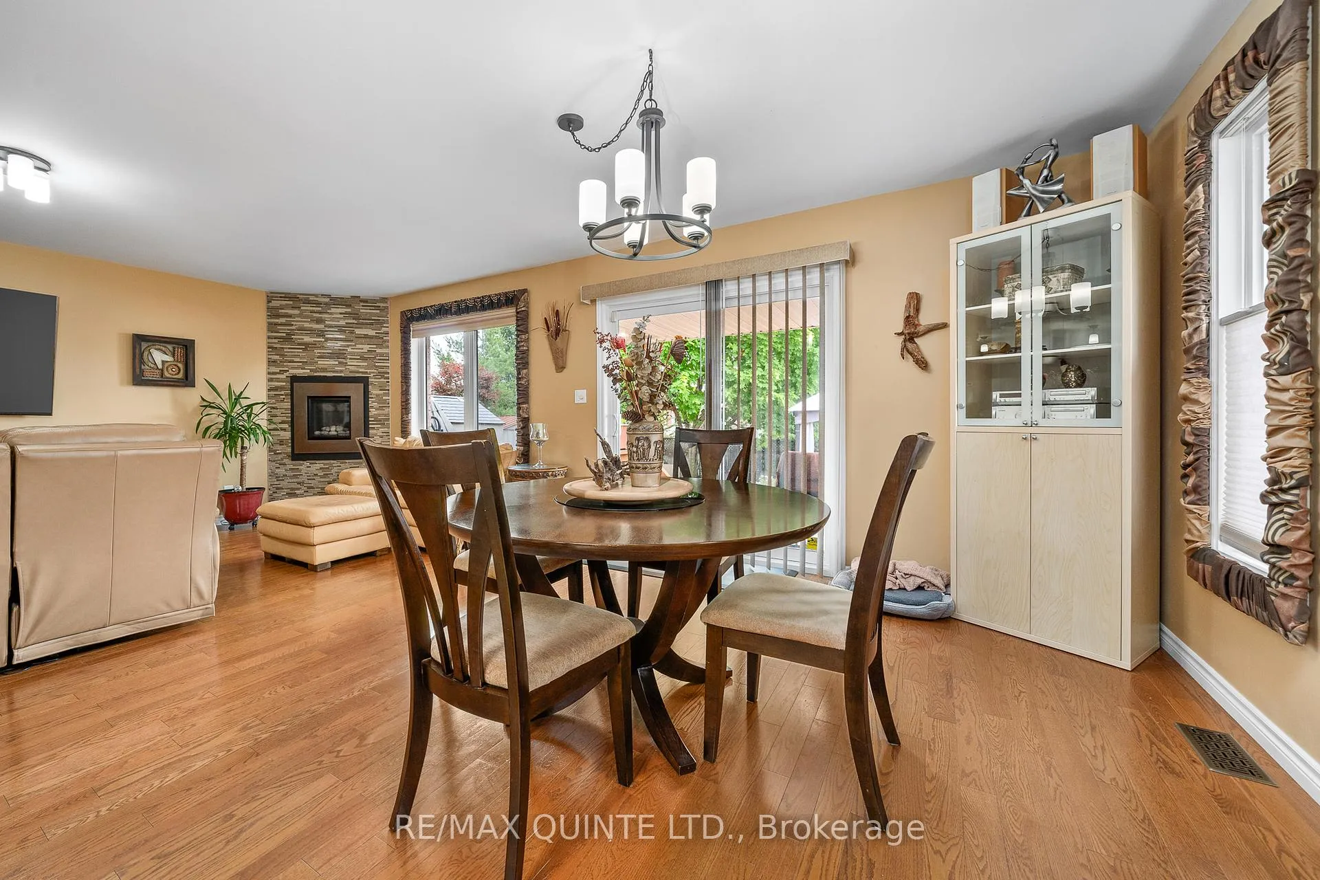 Photo 15 of 7 Chestnut Drive, Belleville, Belleville Ward — HOMEH