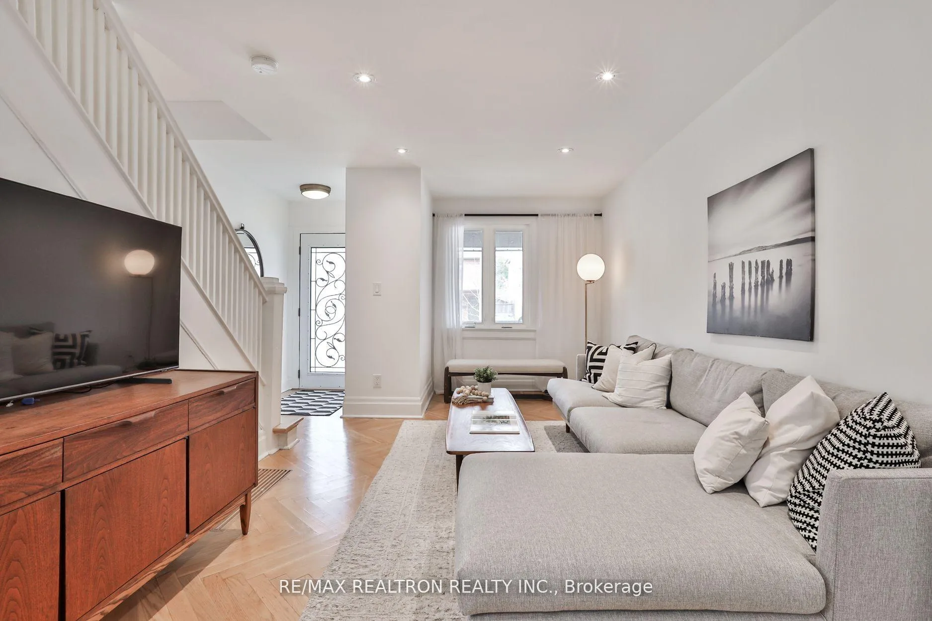 Photo 5 of 337 Winona Drive, Toronto, Oakwood Village — HOMEH