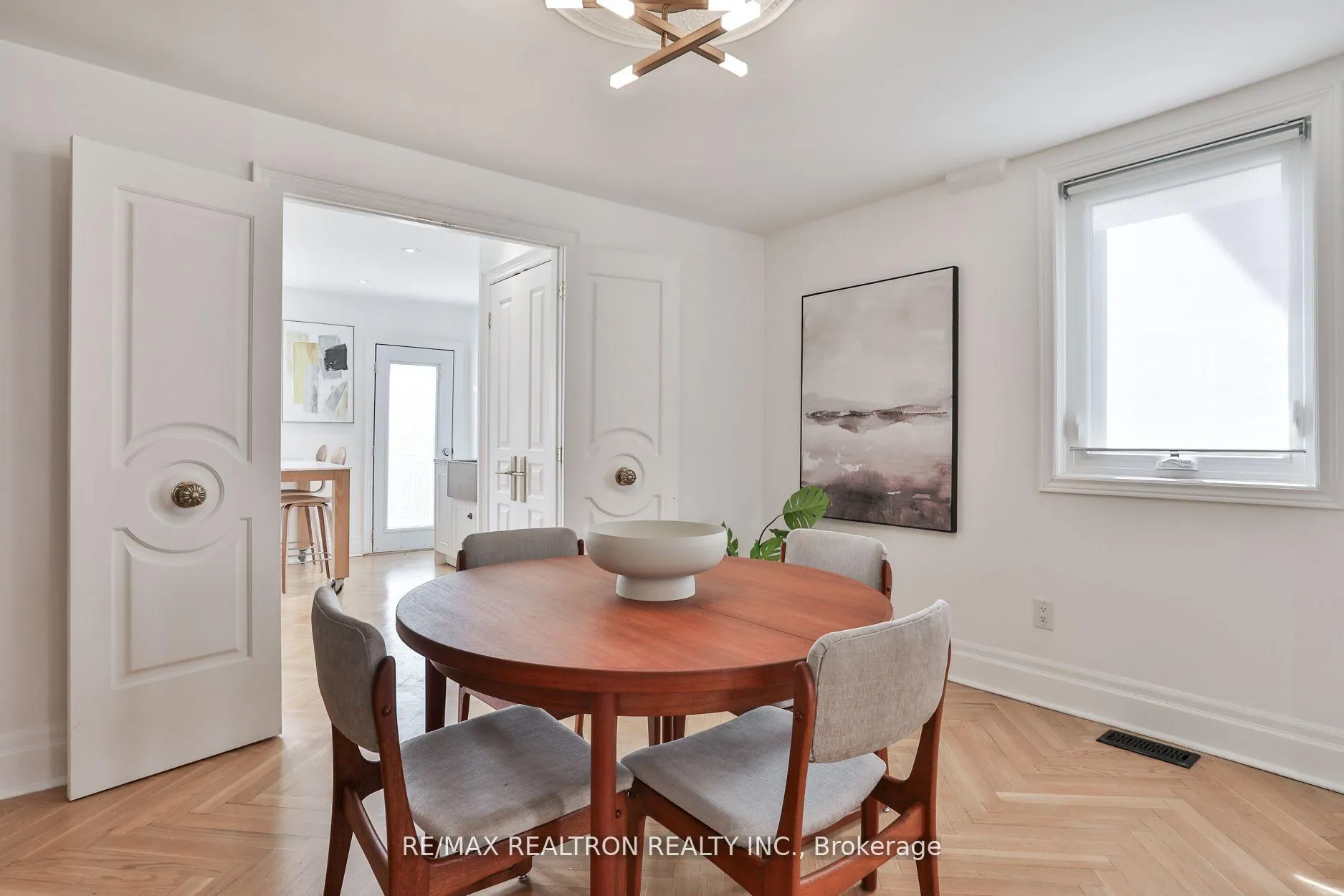 Photo 13 of 337 Winona Drive, Toronto, Oakwood Village — HOMEH