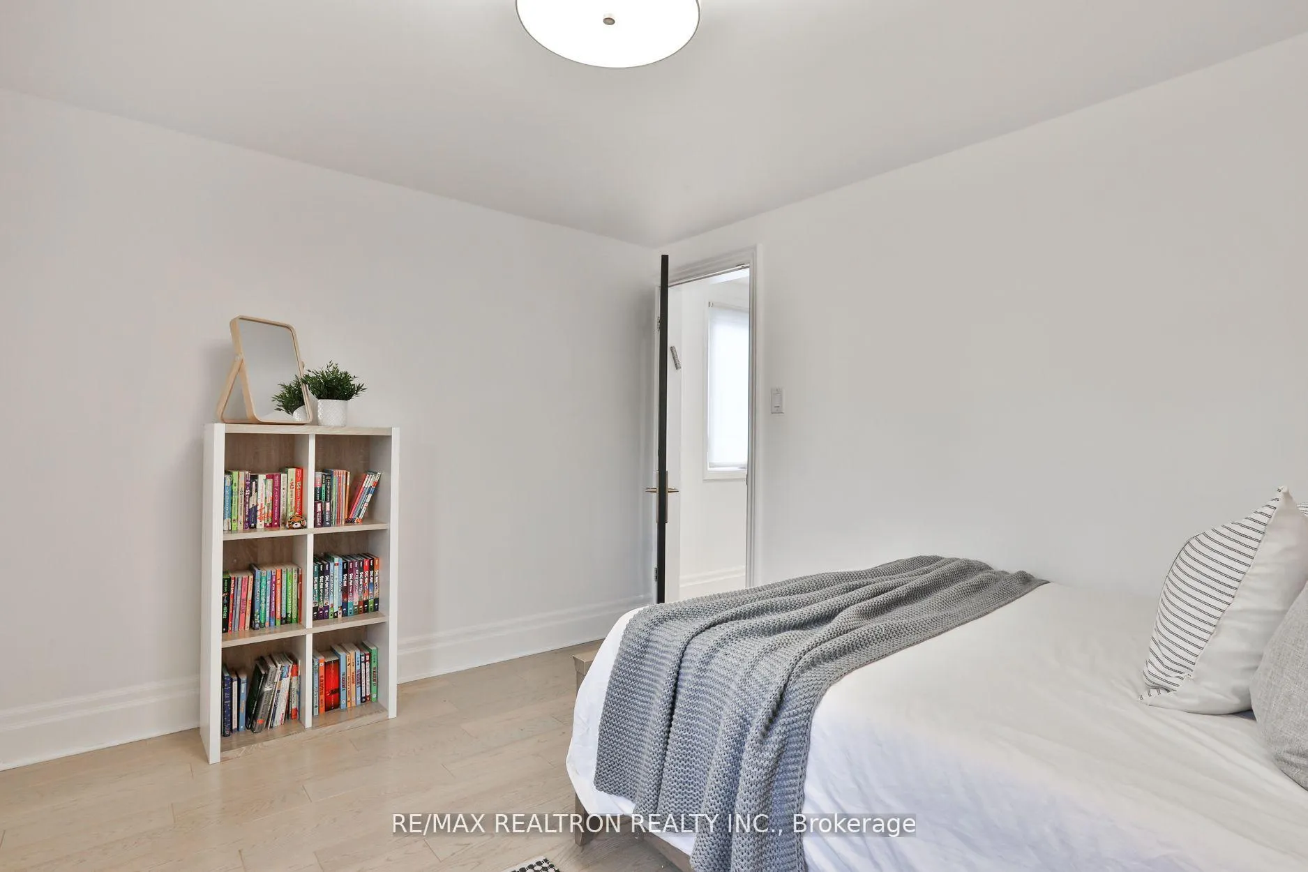 Photo 22 of 337 Winona Drive, Toronto, Oakwood Village — HOMEH