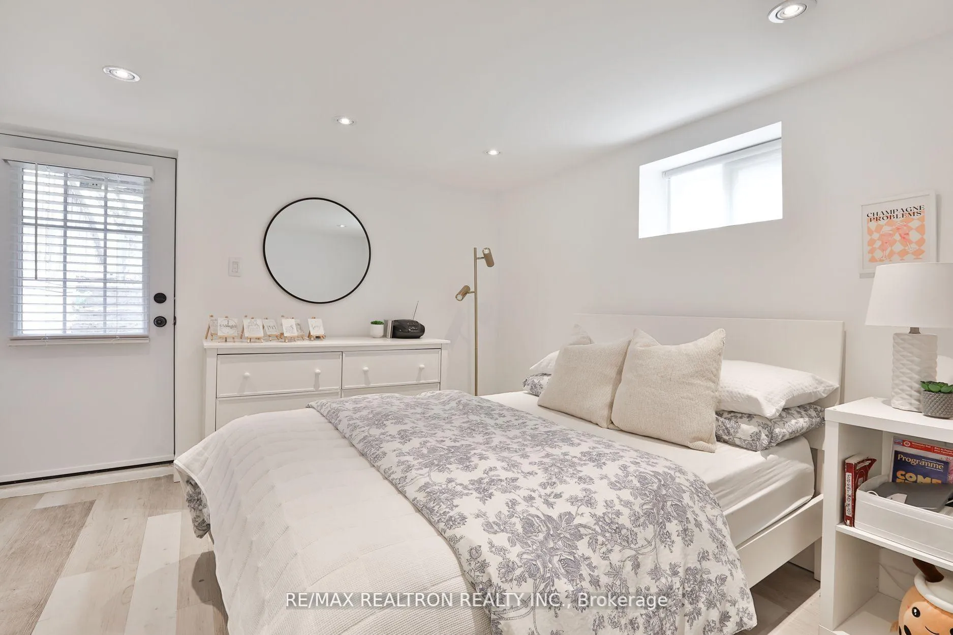 Photo 30 of 337 Winona Drive, Toronto, Oakwood Village — HOMEH