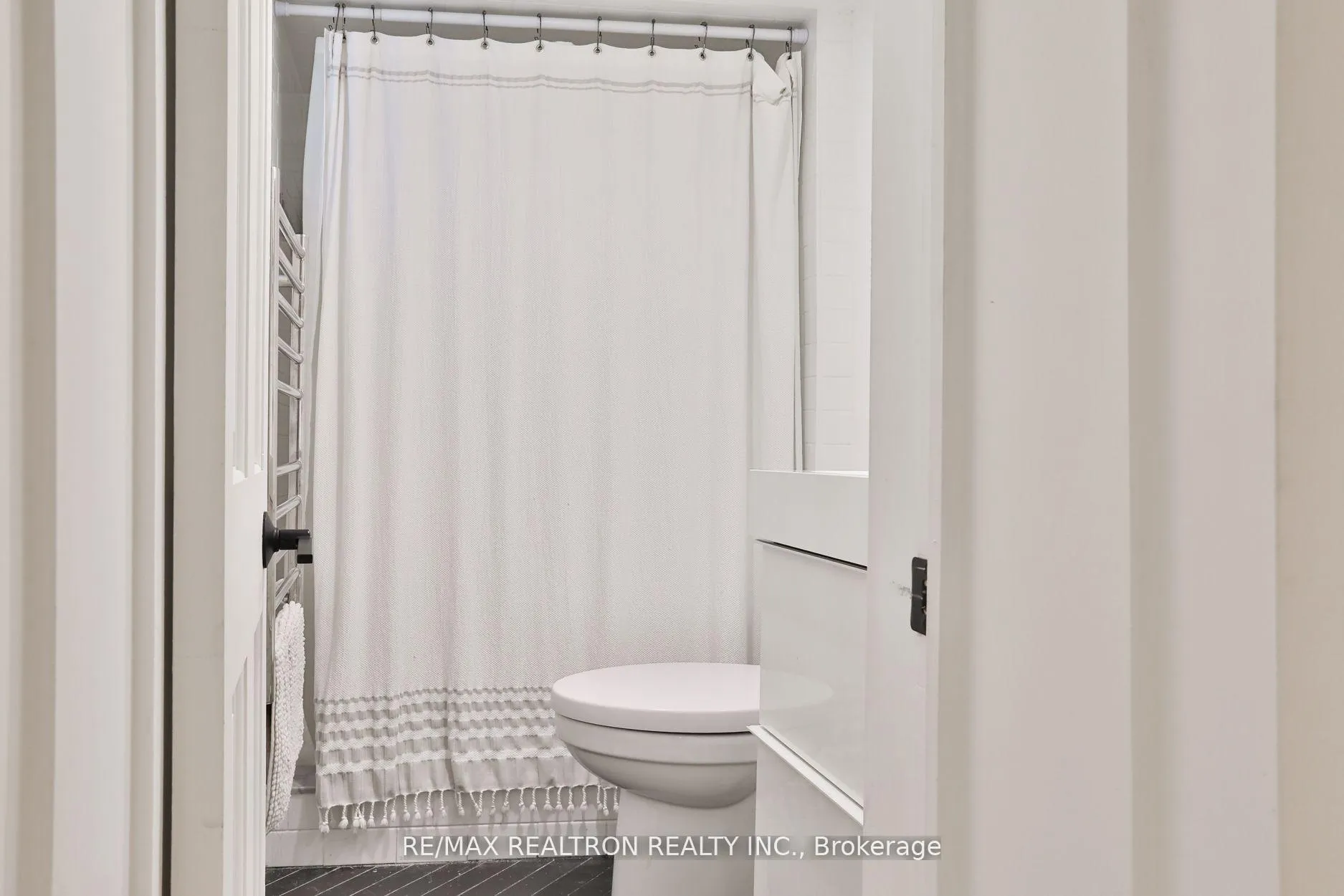 Photo 31 of 337 Winona Drive, Toronto, Oakwood Village — HOMEH