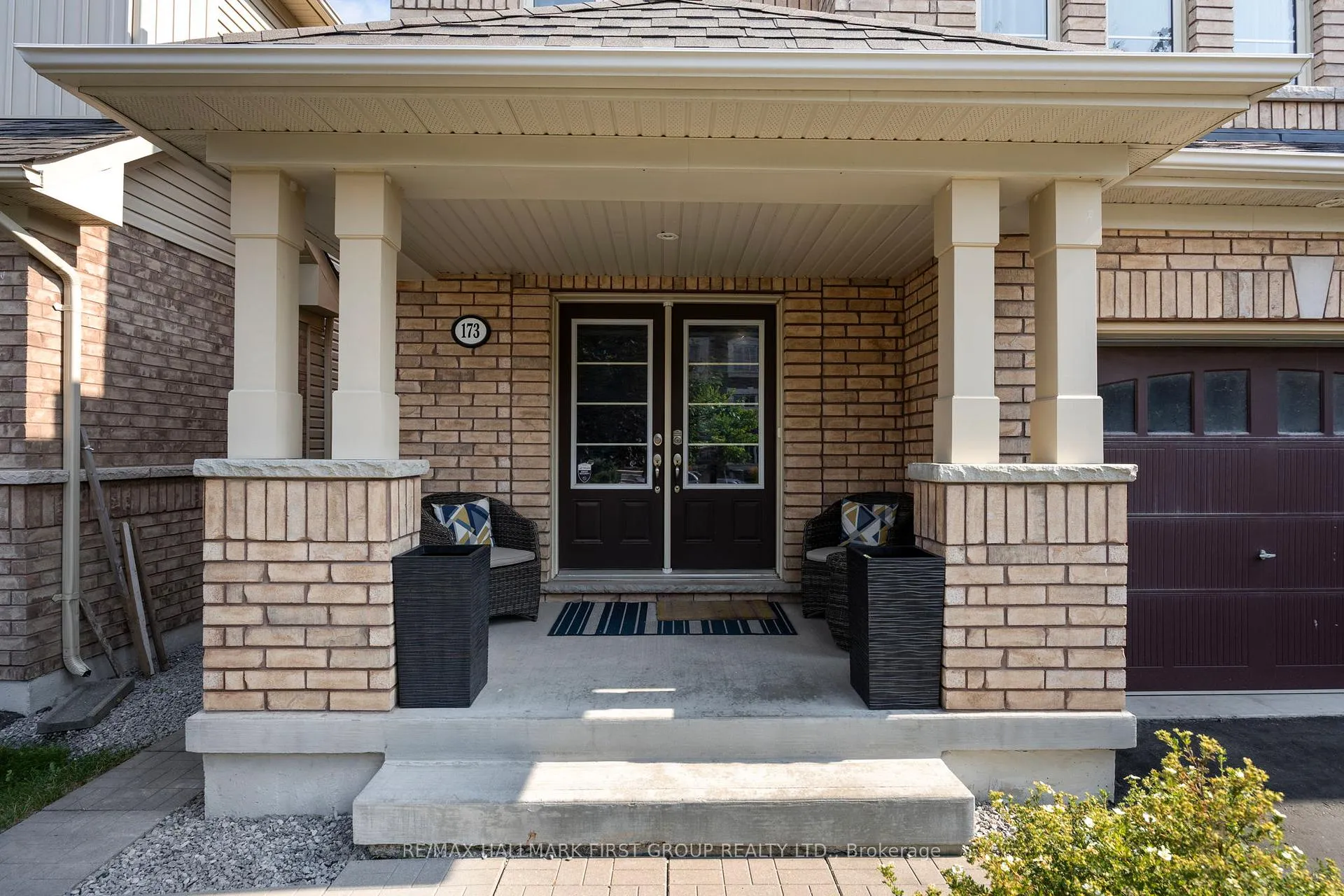 Photo 2 of 173 Windfields Farm Drive W, Oshawa, Windfields — HOMEH