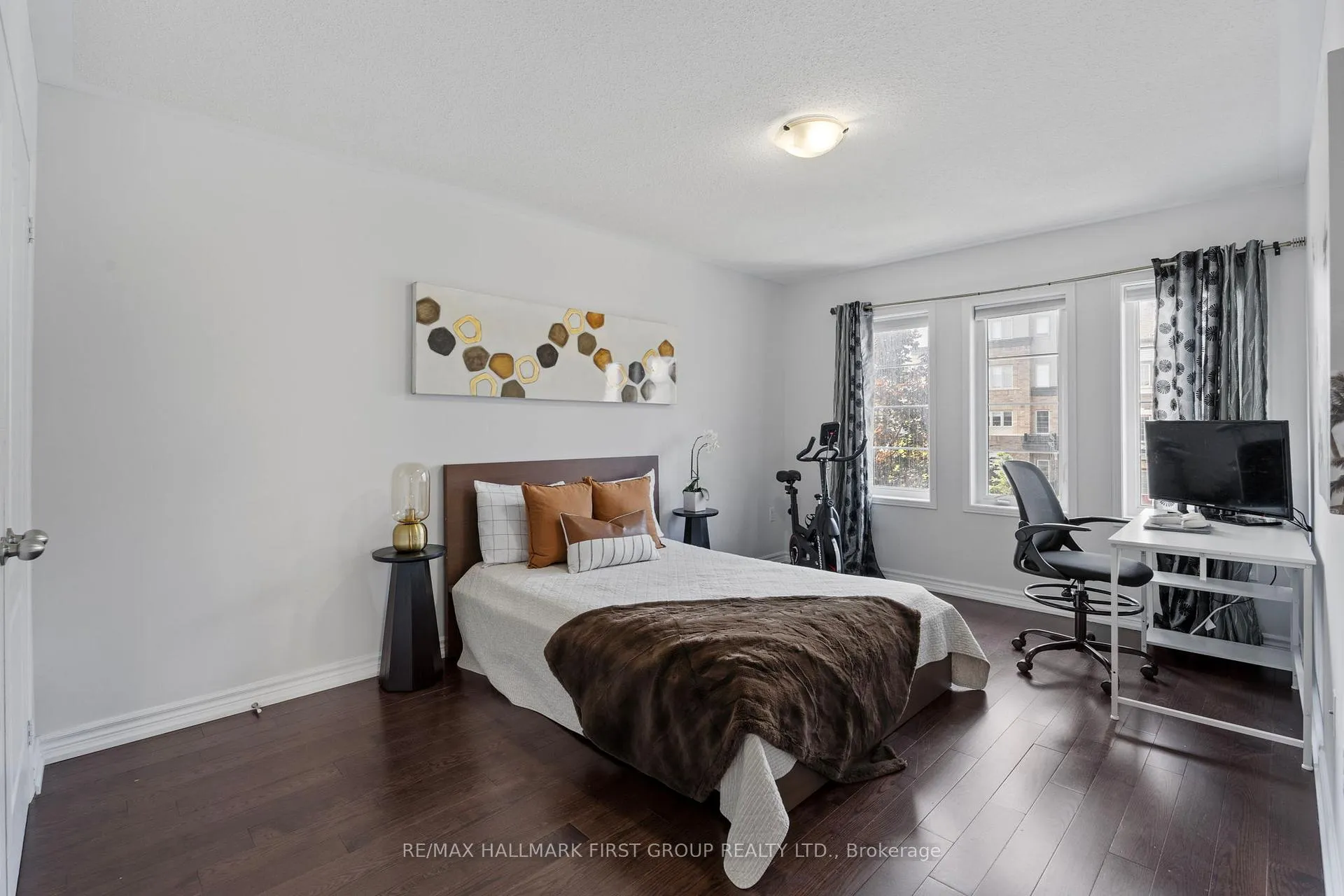Photo 31 of 173 Windfields Farm Drive W, Oshawa, Windfields — HOMEH