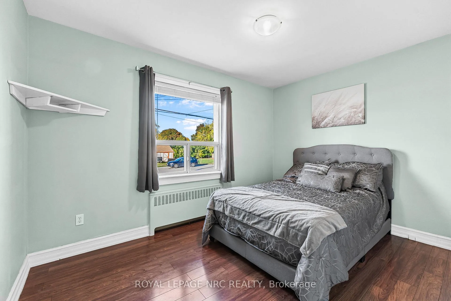 Photo 14 of 20 Helen Street, Port Colborne, Main Street — HOMEH