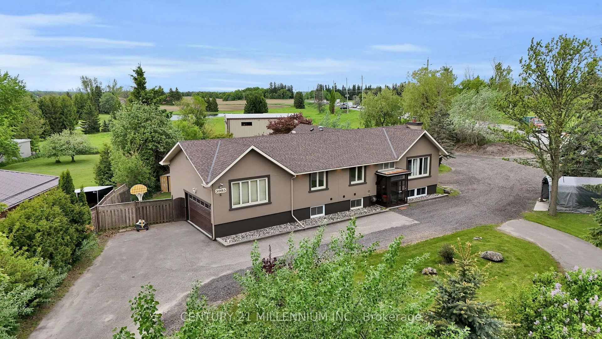 Photo 2 of 5995 17th Side Road, King, Rural King — HOMEH