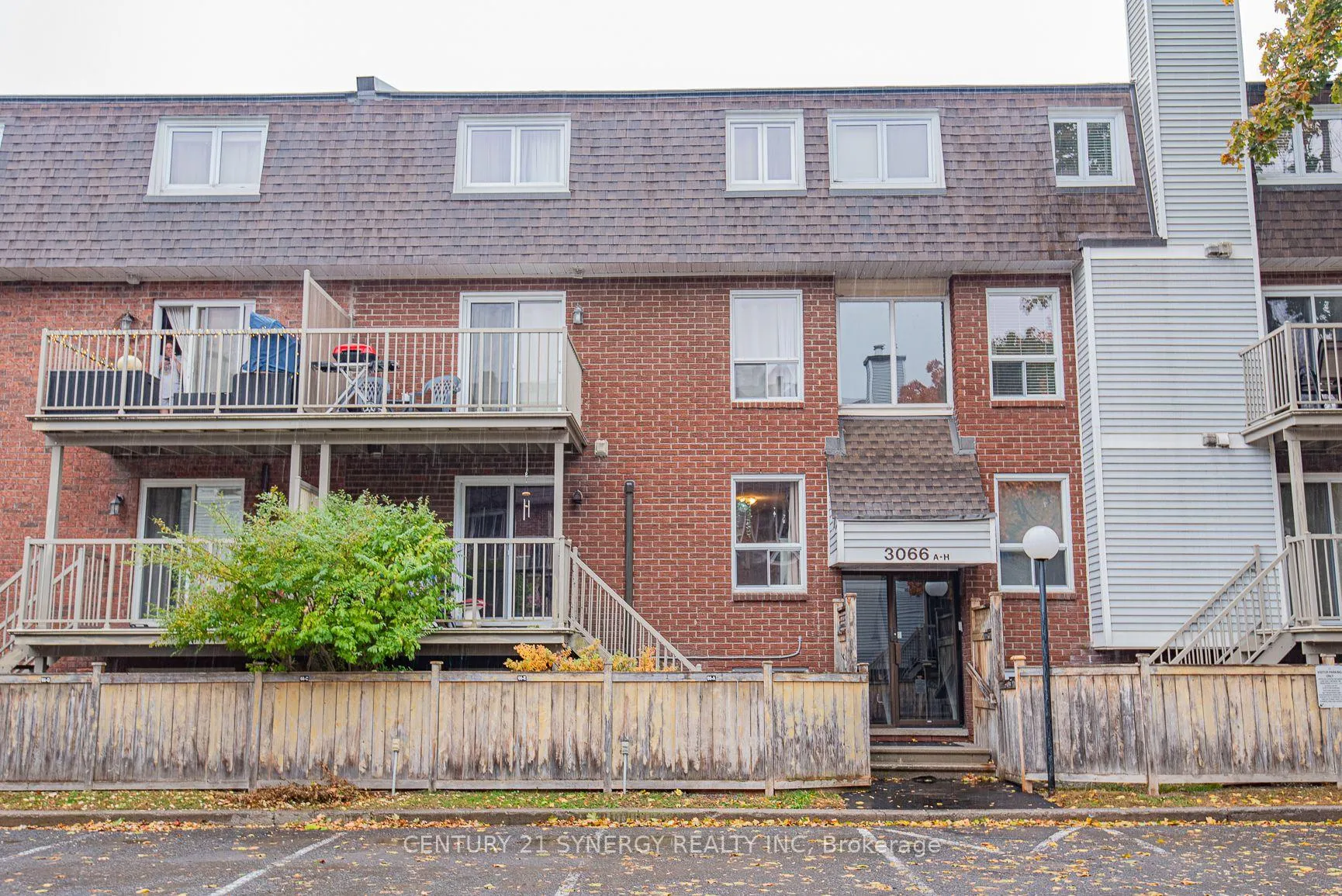 Front of Unit H, 3066 Councillor's Way