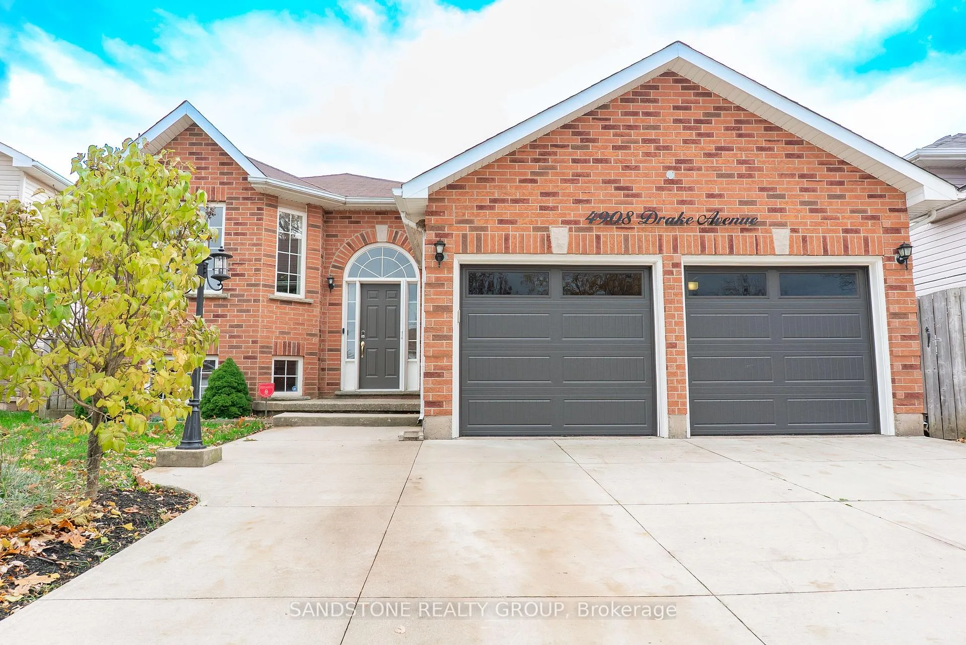 Photo 1 of 4908 Drake Avenue, Lincoln, Beamsville — HOMEH