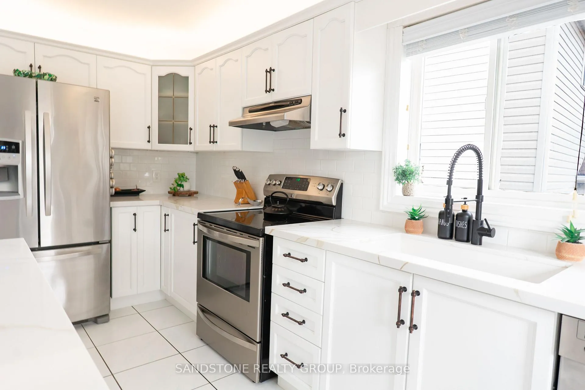 Photo 17 of 4908 Drake Avenue, Lincoln, Beamsville — HOMEH