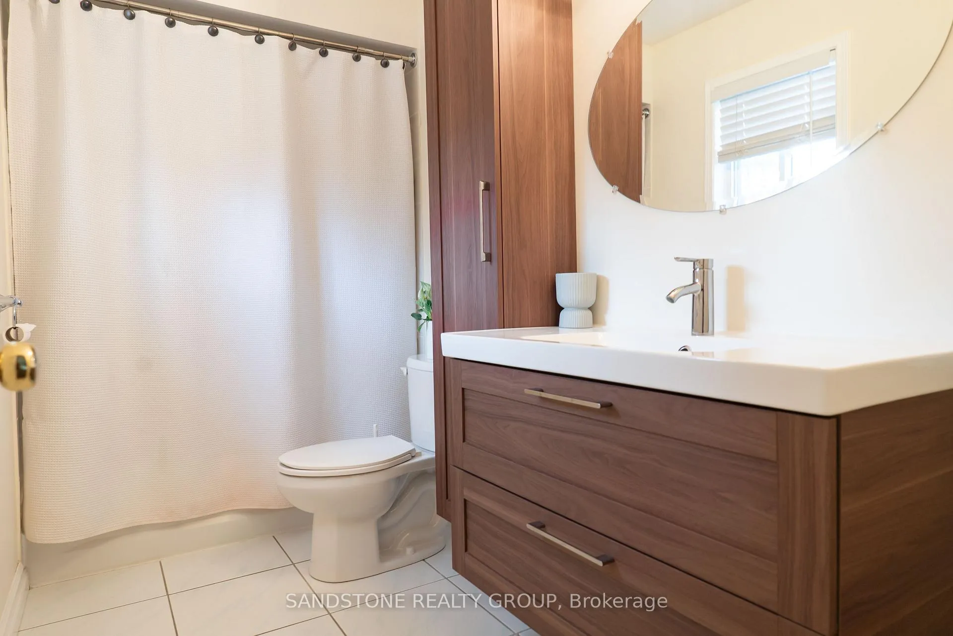 Photo 27 of 4908 Drake Avenue, Lincoln, Beamsville — HOMEH