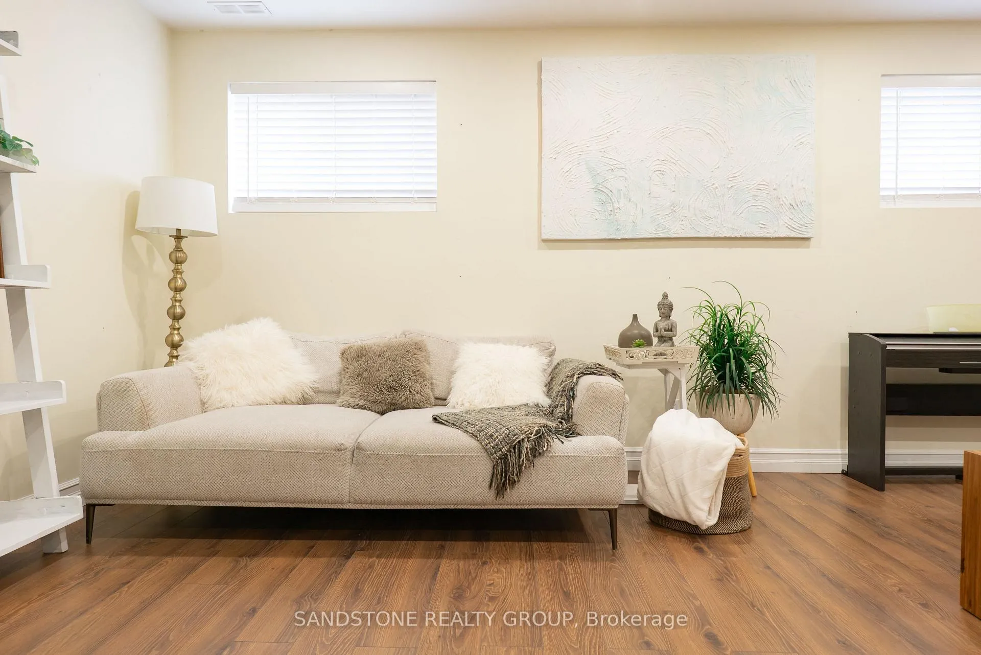 Photo 37 of 4908 Drake Avenue, Lincoln, Beamsville — HOMEH
