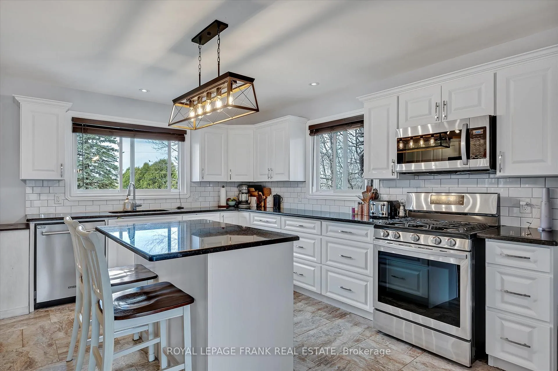 Photo 8 of 878 Payne Line Road, Douro-Dummer — HOMEH