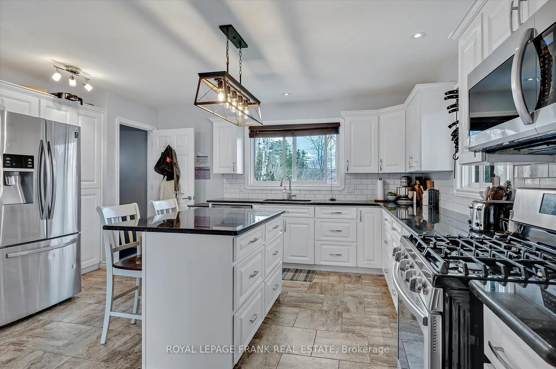 Photo 11 of 878 Payne Line Road, Douro-Dummer — HOMEH