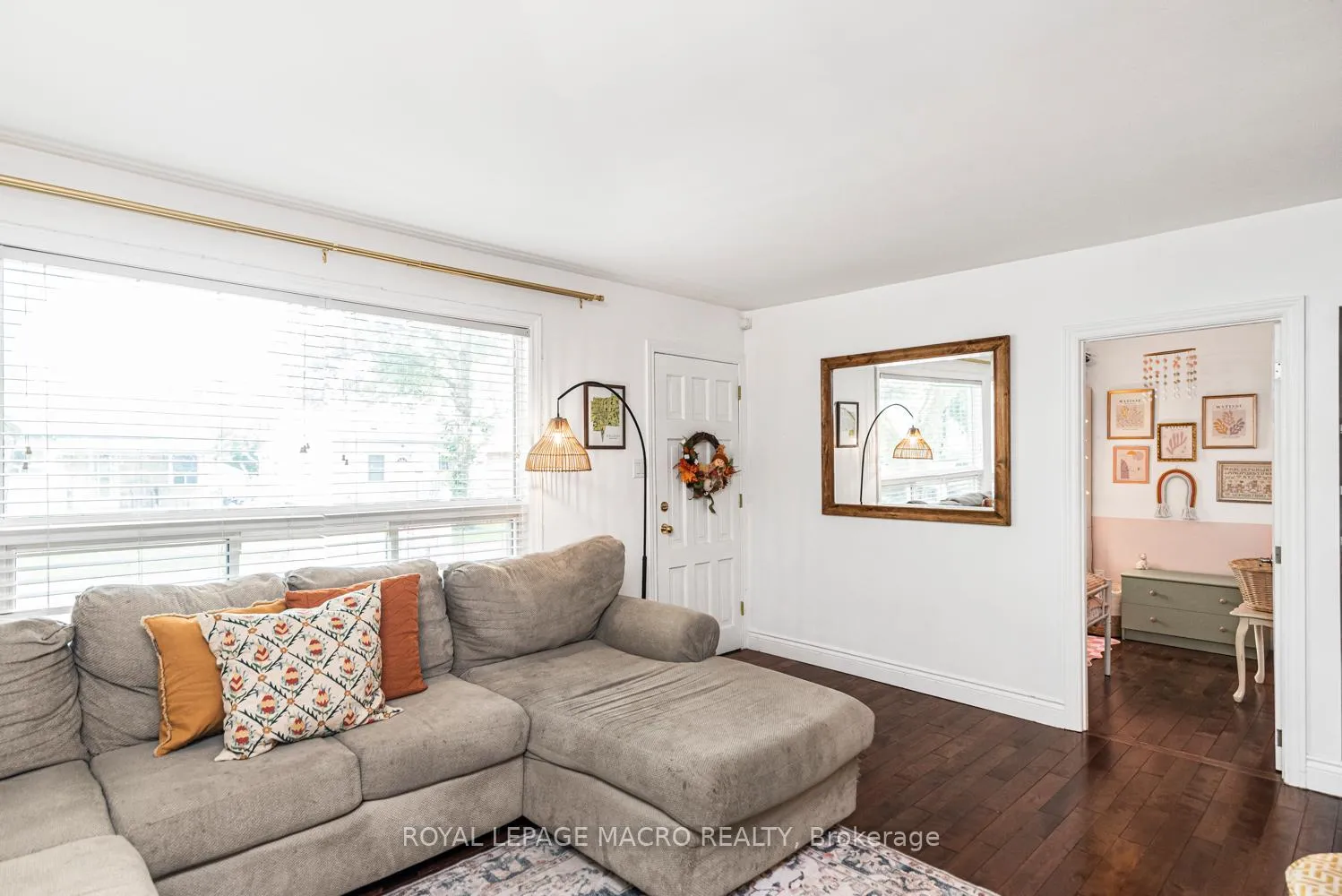Photo 5 of 28 Longfellow Avenue, St. Catharines, Haig — HOMEH
