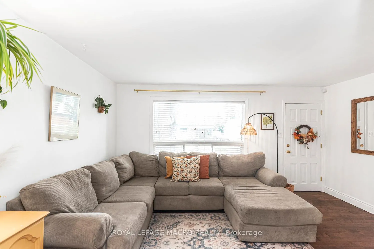 Photo 6 of 28 Longfellow Avenue, St. Catharines, Haig — HOMEH