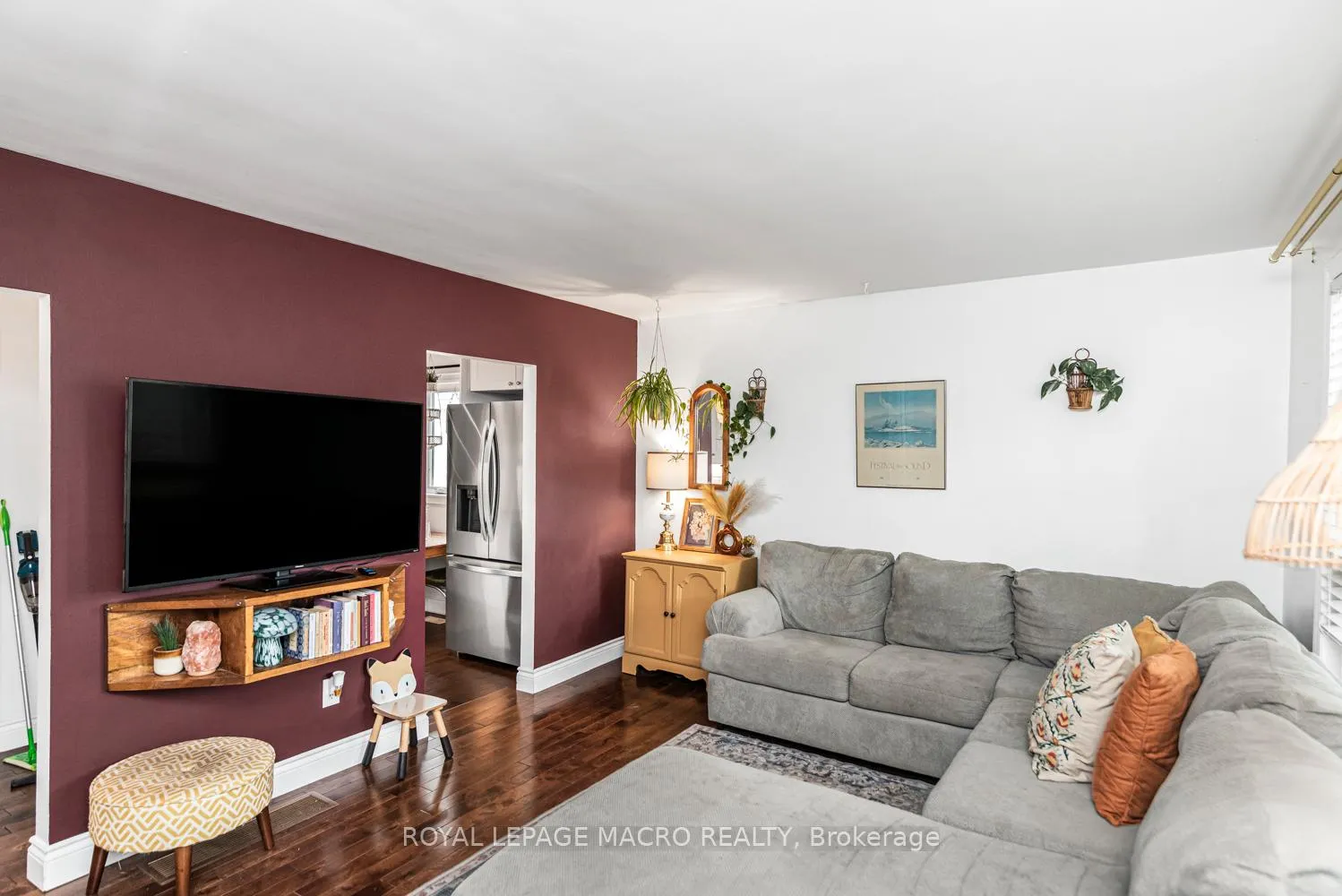 Photo 7 of 28 Longfellow Avenue, St. Catharines, Haig — HOMEH