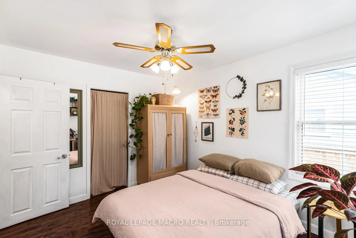 Photo 18 of 28 Longfellow Avenue, St. Catharines, Haig — HOMEH