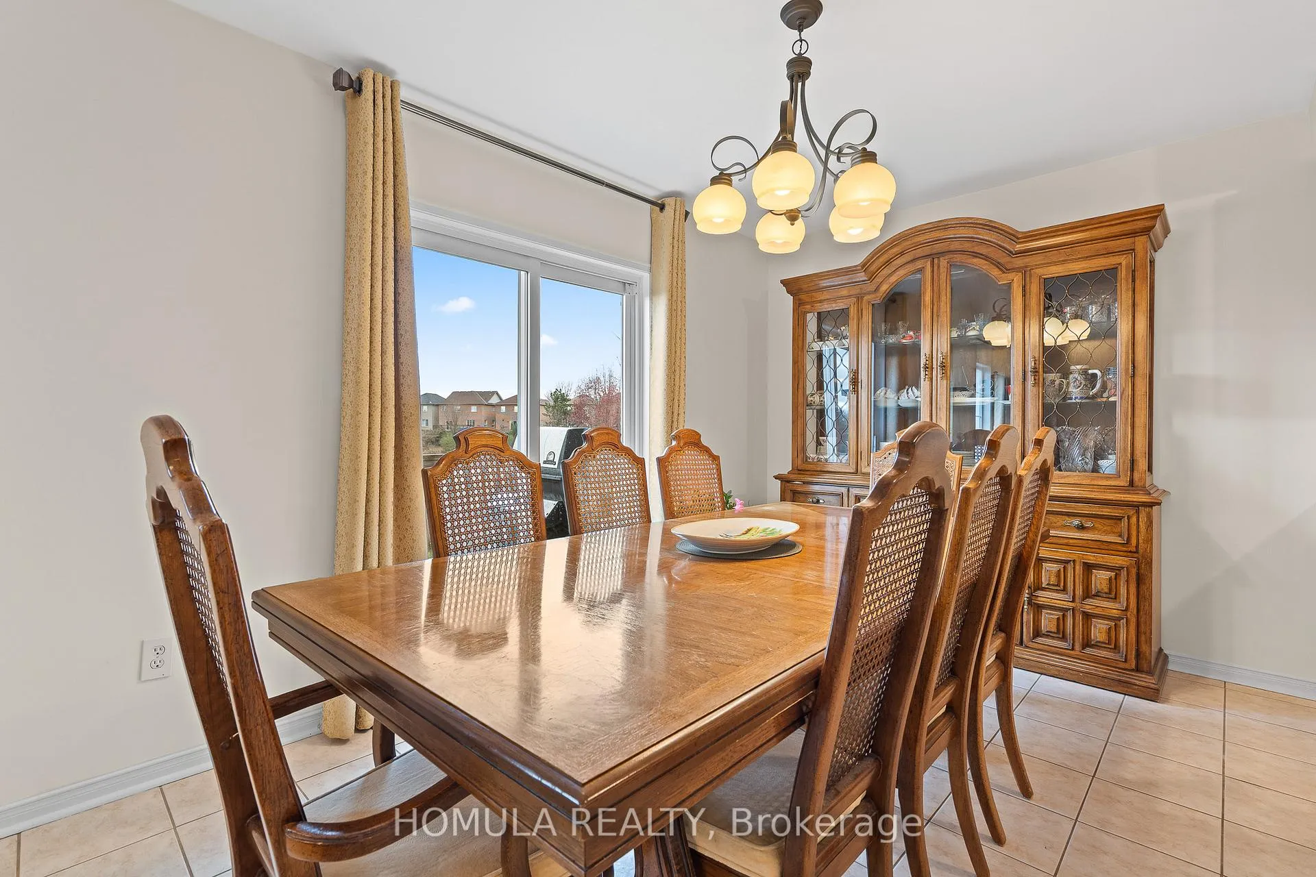 Photo 144 of 54 Queen Mary Drive, Brampton, Fletcher's Meadow — HOMEH