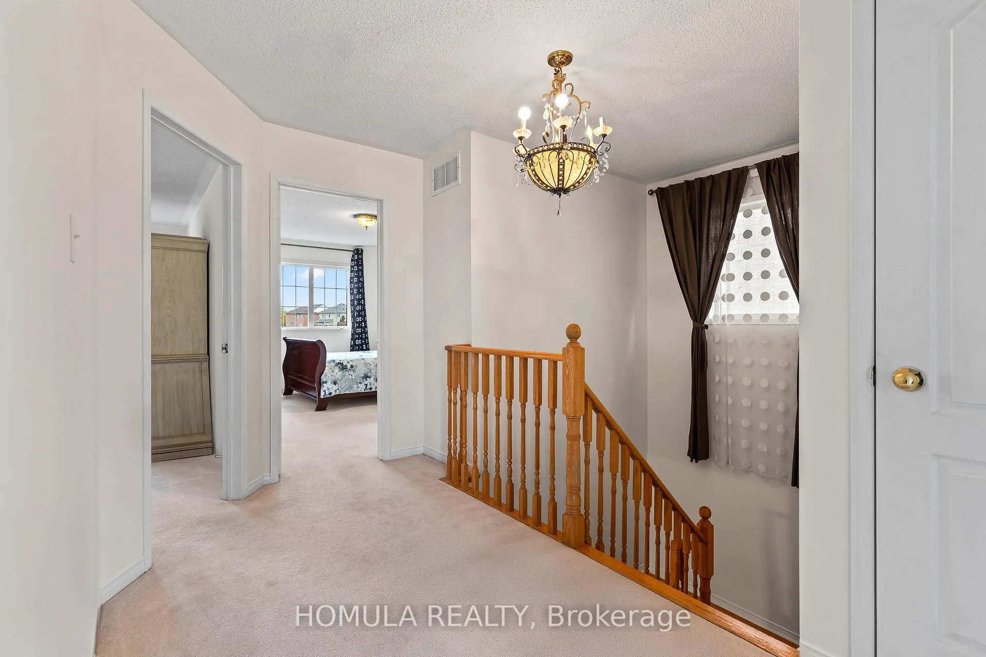 Photo 217 of 54 Queen Mary Drive, Brampton, Fletcher's Meadow — HOMEH