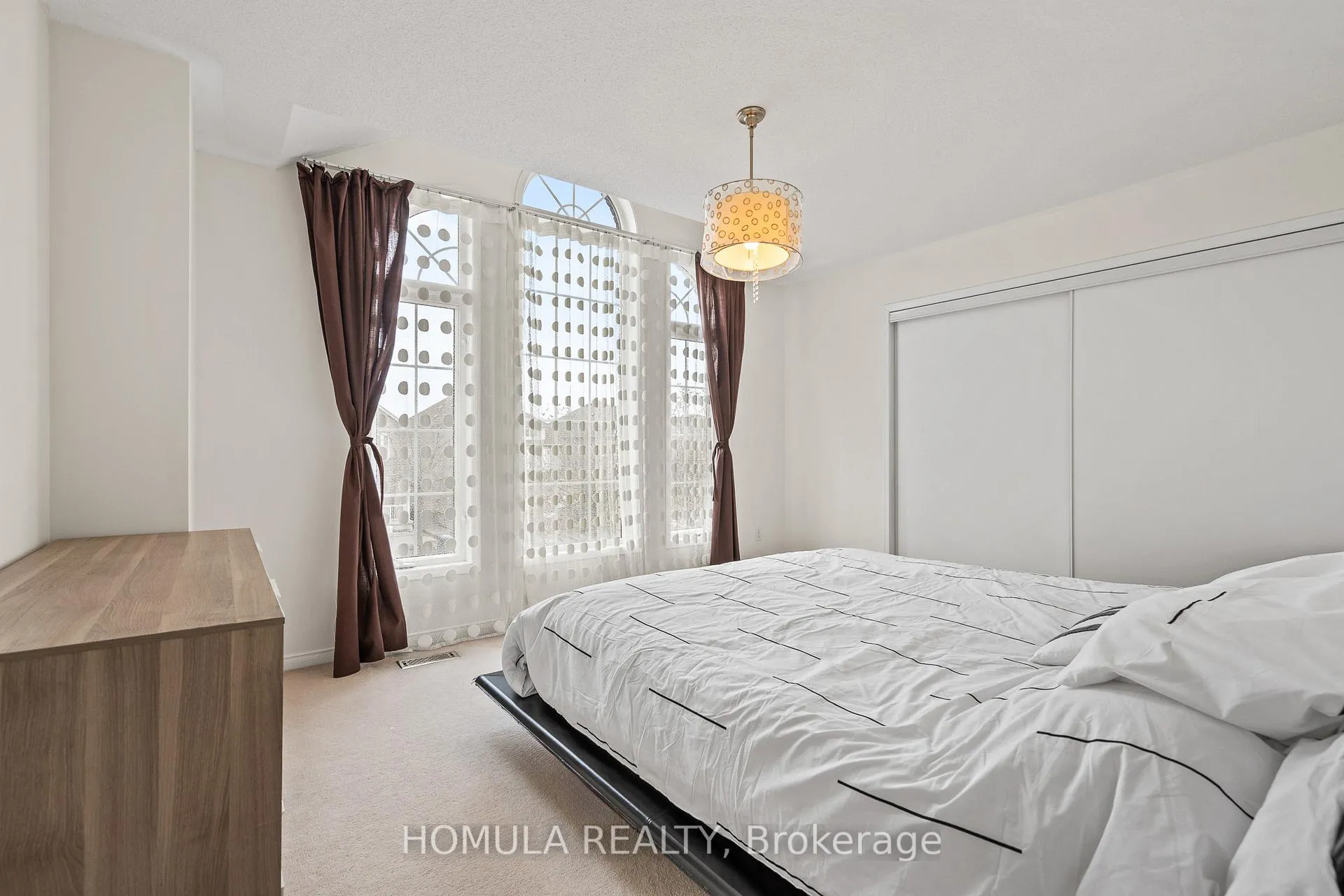 Photo 443 of 54 Queen Mary Drive, Brampton, Fletcher's Meadow — HOMEH