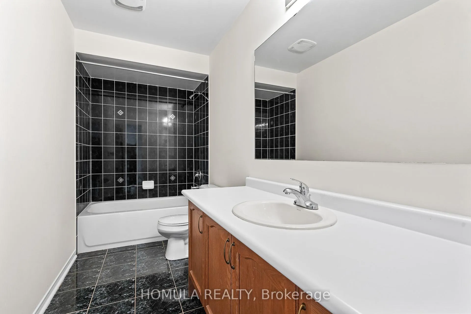 Photo 490 of 54 Queen Mary Drive, Brampton, Fletcher's Meadow — HOMEH