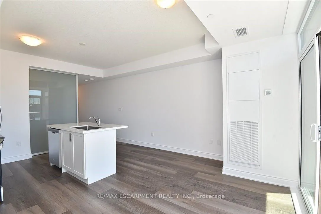 Photo 3 of Unit 612, 450 Dundas Street, Hamilton, Waterdown — HOMEH
