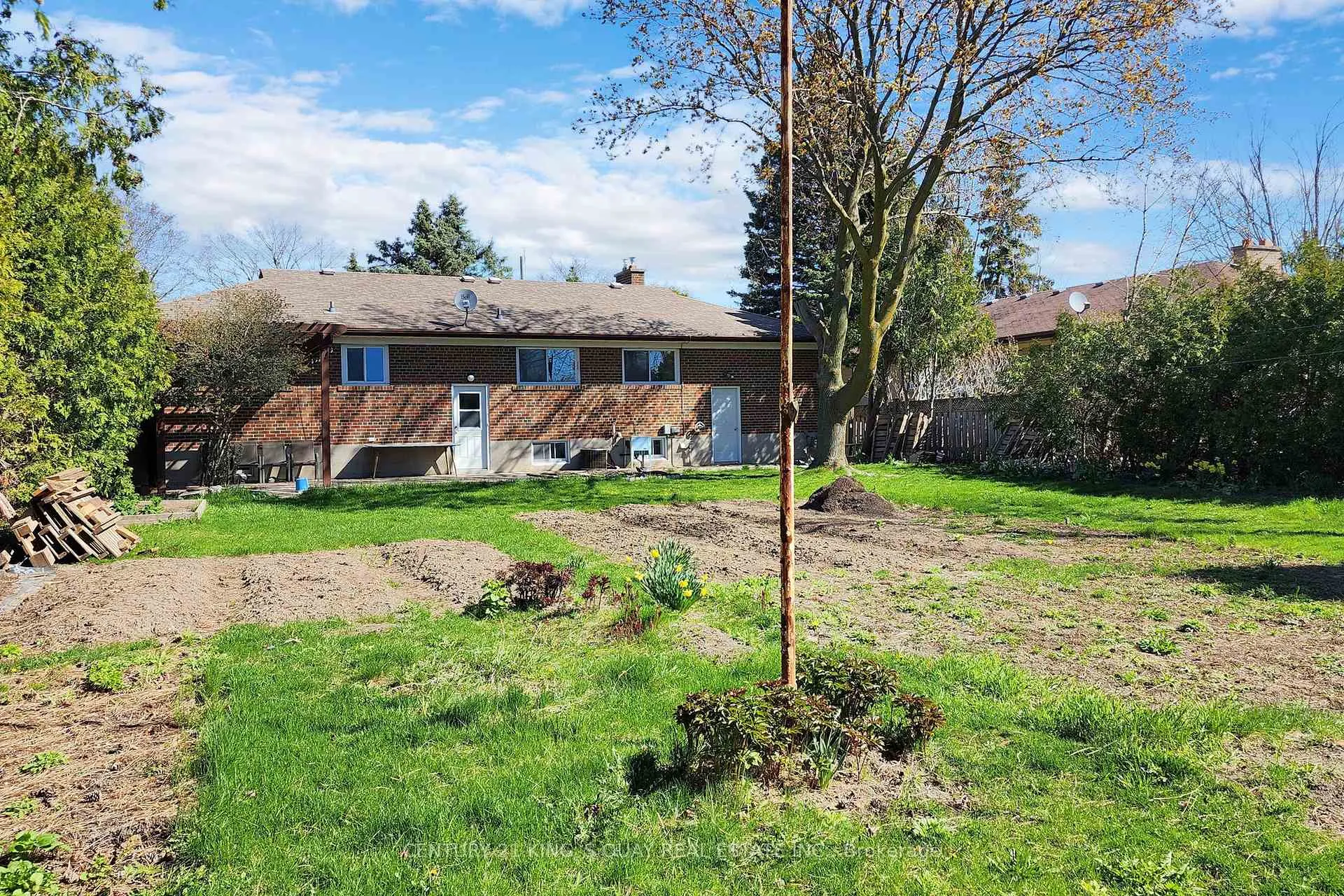 Photo 31 of 4 Honeybourne Crescent, Markham, Bullock — HOMEH