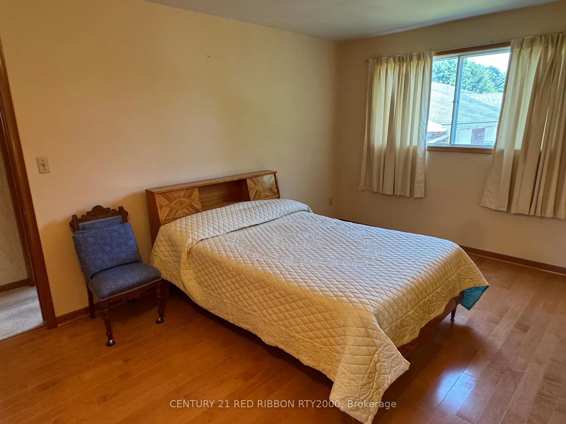 Photo 12 of 730 Glover Crescent, Strathroy-Caradoc, Mount Brydges — HOMEH