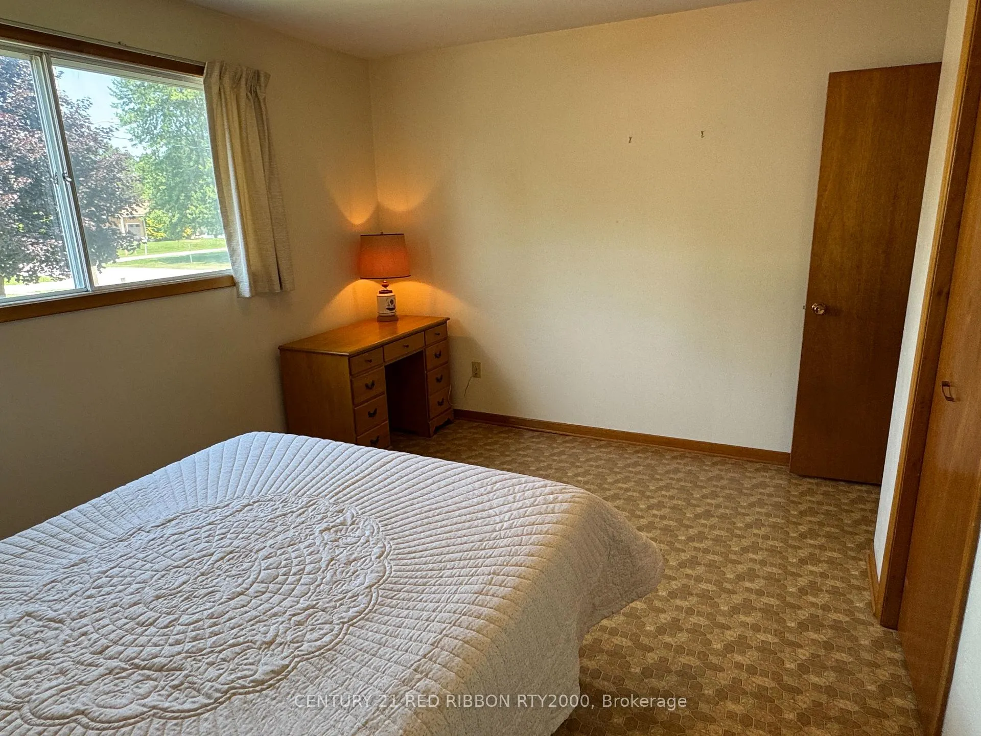 Photo 16 of 730 Glover Crescent, Strathroy-Caradoc, Mount Brydges — HOMEH