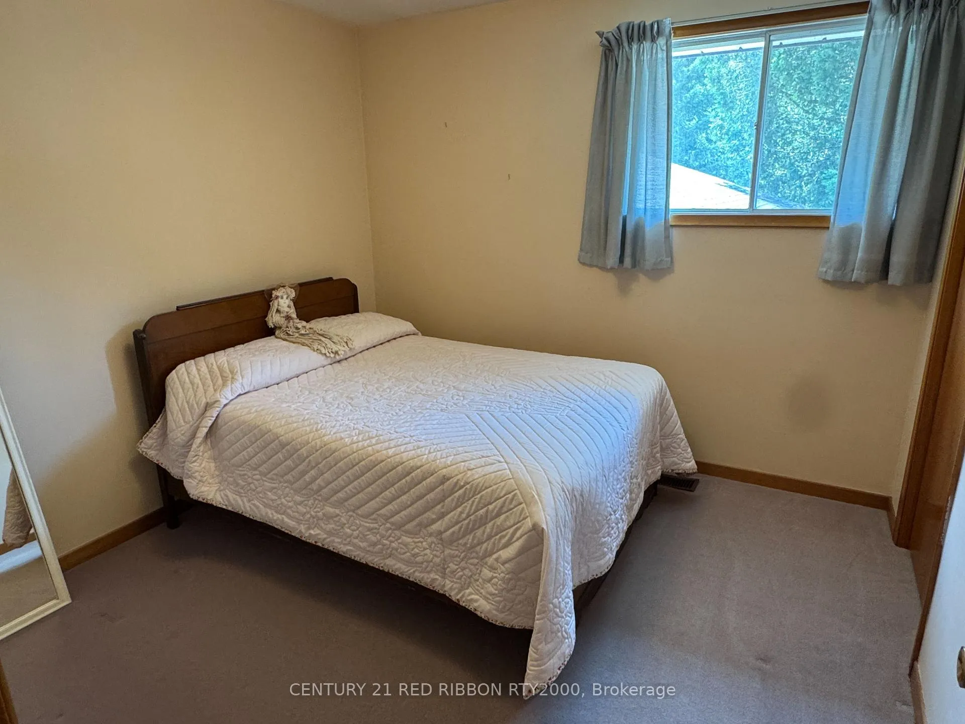 Photo 17 of 730 Glover Crescent, Strathroy-Caradoc, Mount Brydges — HOMEH