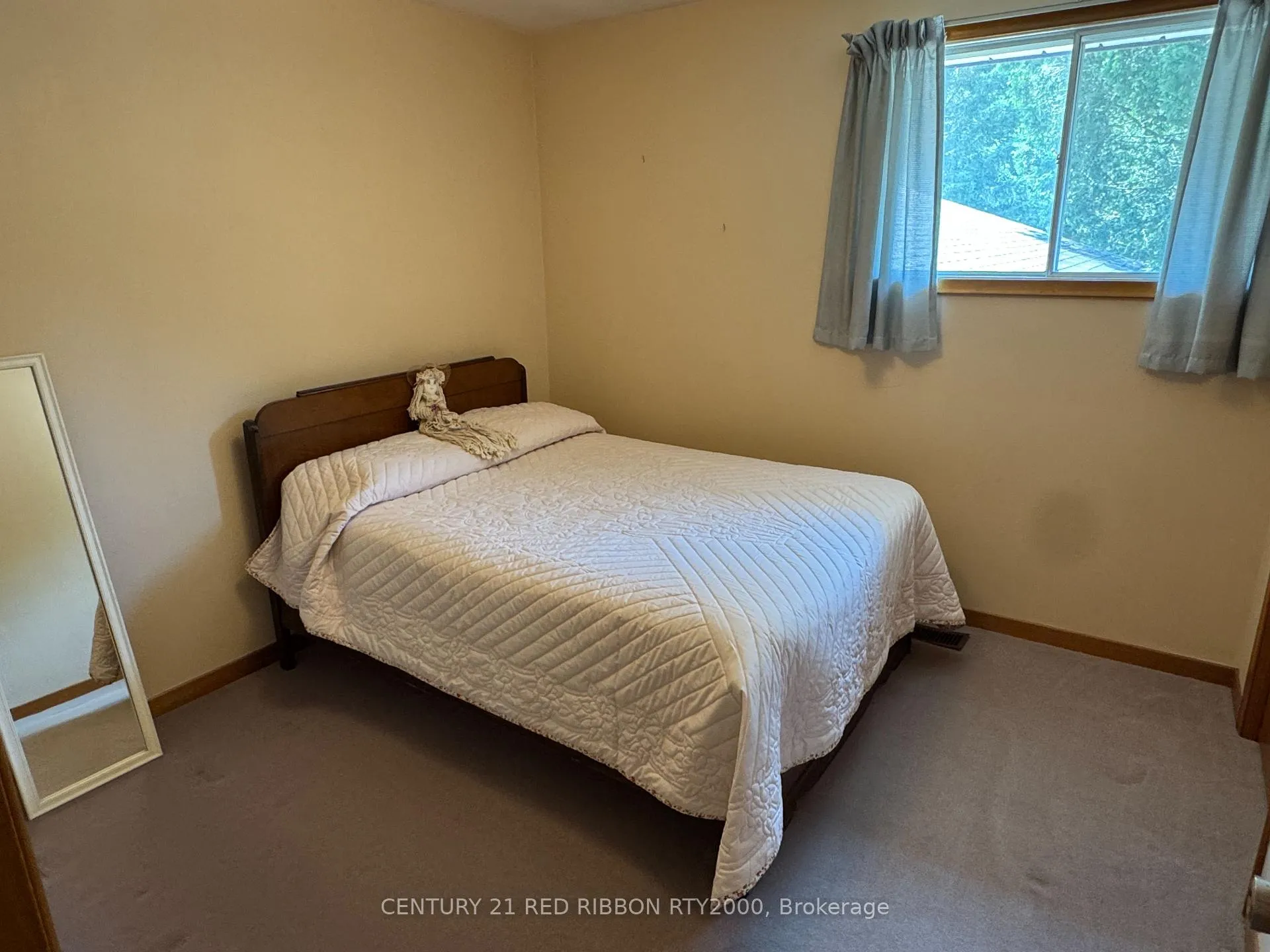 Photo 18 of 730 Glover Crescent, Strathroy-Caradoc, Mount Brydges — HOMEH