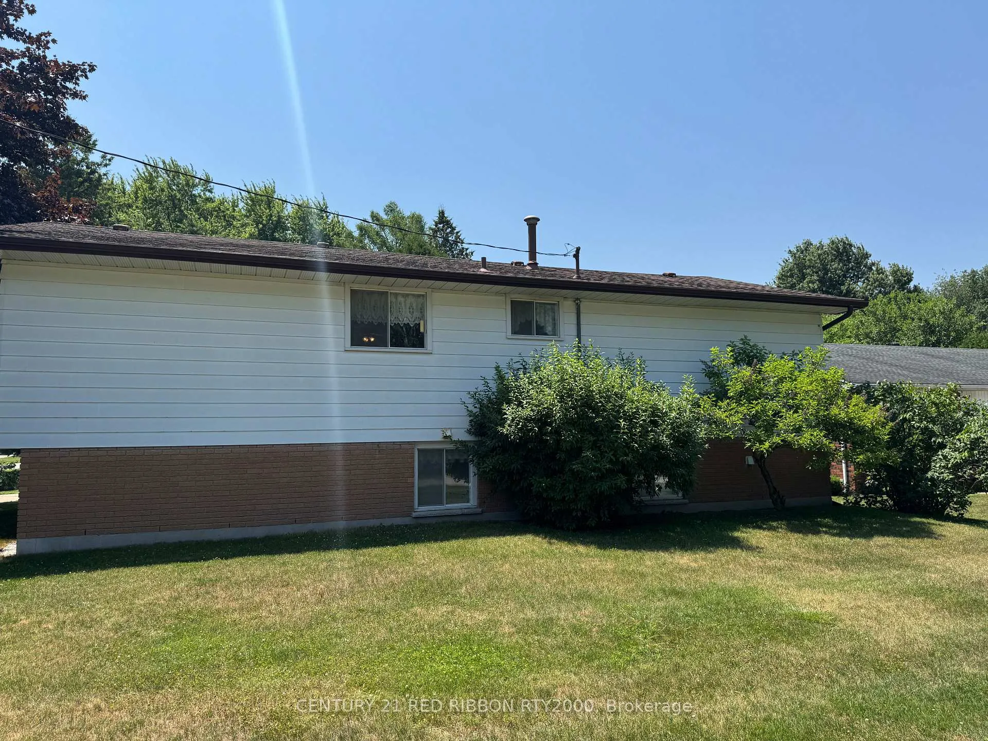 Photo 30 of 730 Glover Crescent, Strathroy-Caradoc, Mount Brydges — HOMEH