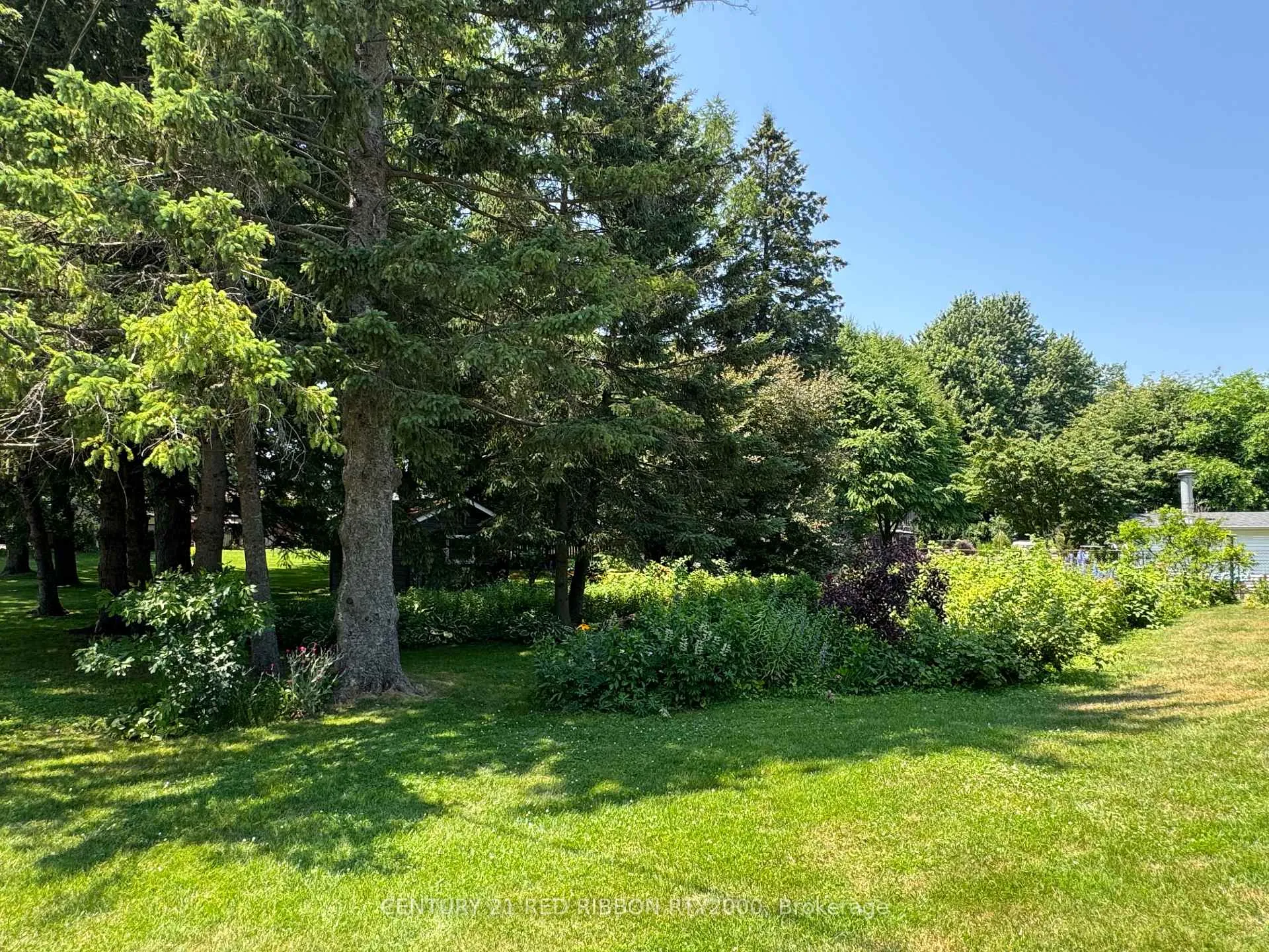 Photo 34 of 730 Glover Crescent, Strathroy-Caradoc, Mount Brydges — HOMEH