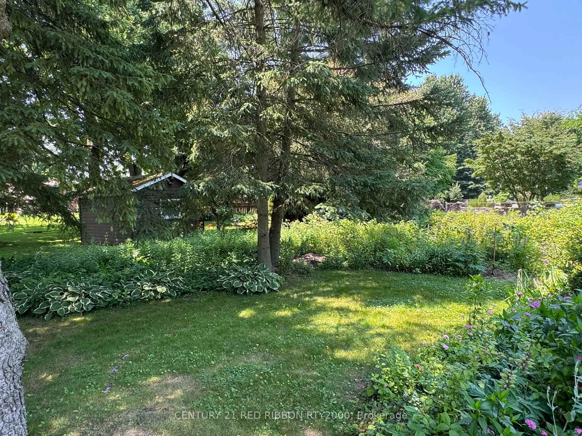 Photo 36 of 730 Glover Crescent, Strathroy-Caradoc, Mount Brydges — HOMEH
