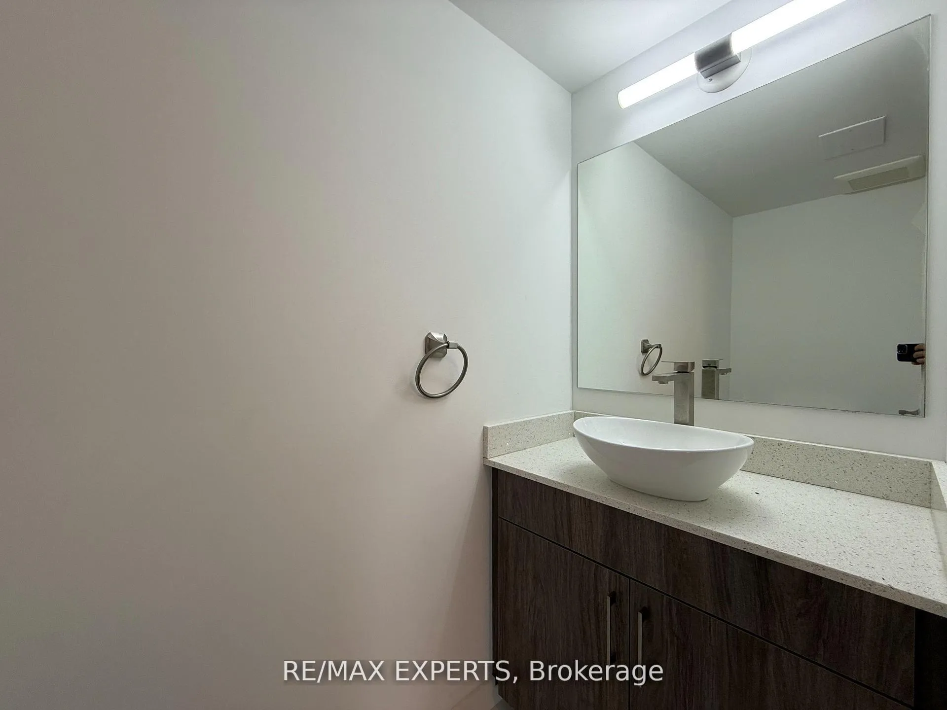 Photo 8 of Unit 204, 45 Connaught Avenue, Toronto, Greenwood-Coxwell — HOMEH