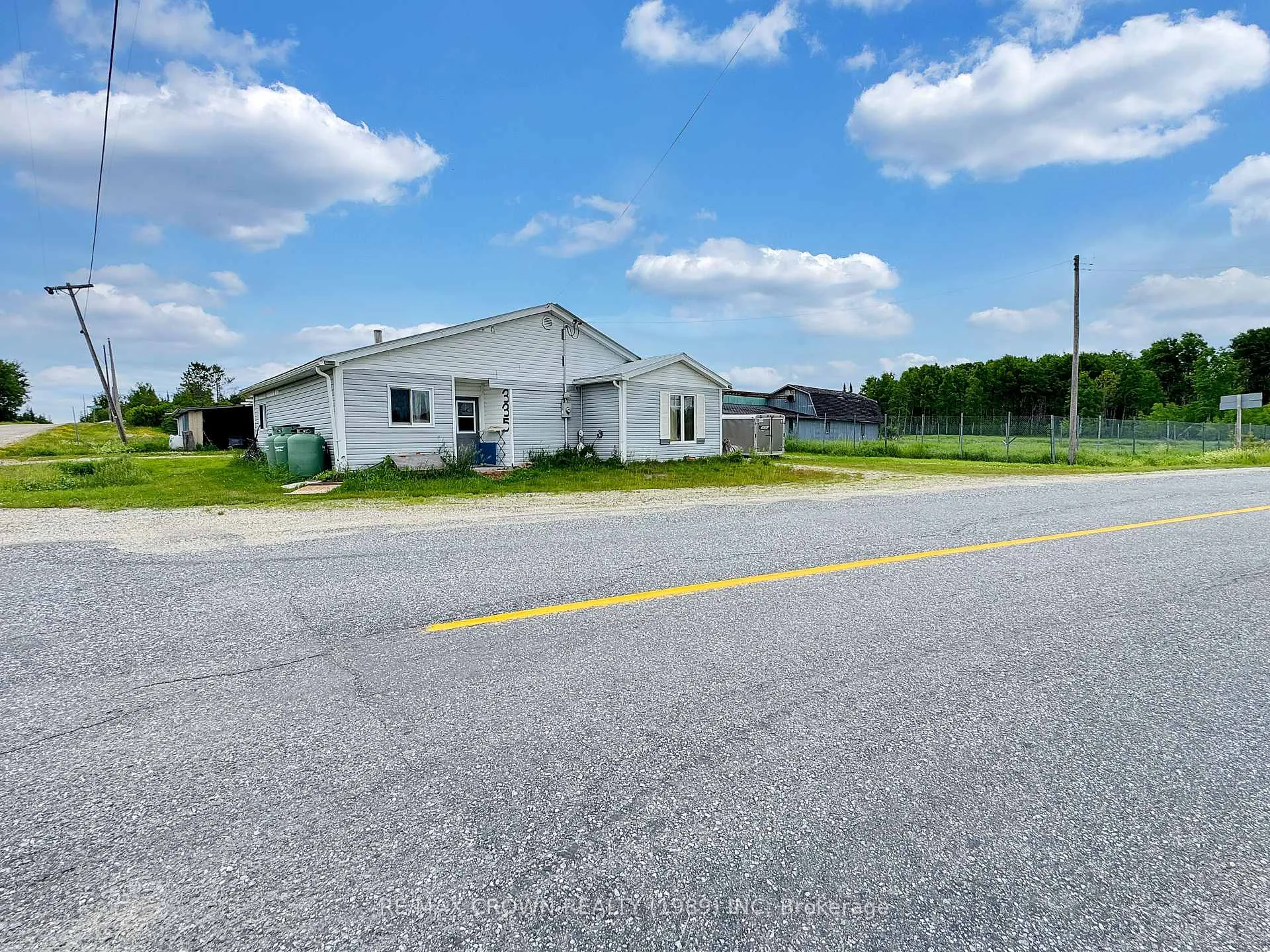 Front of 335 Highway 583 S